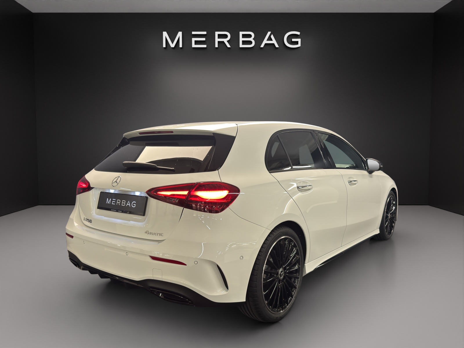 MERCEDES-BENZ A 250 4Matic 8G-DCT - 7