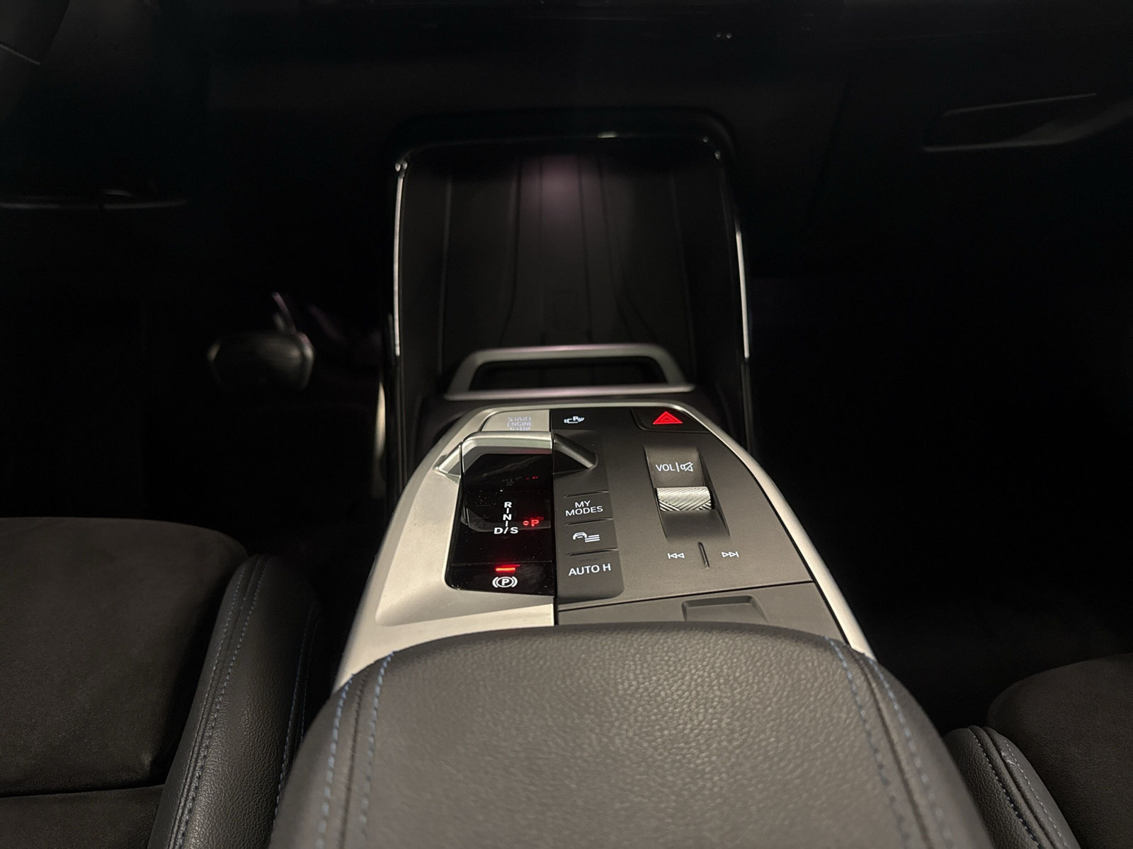 BMW 218i Active Tourer M Sport DKG - 13