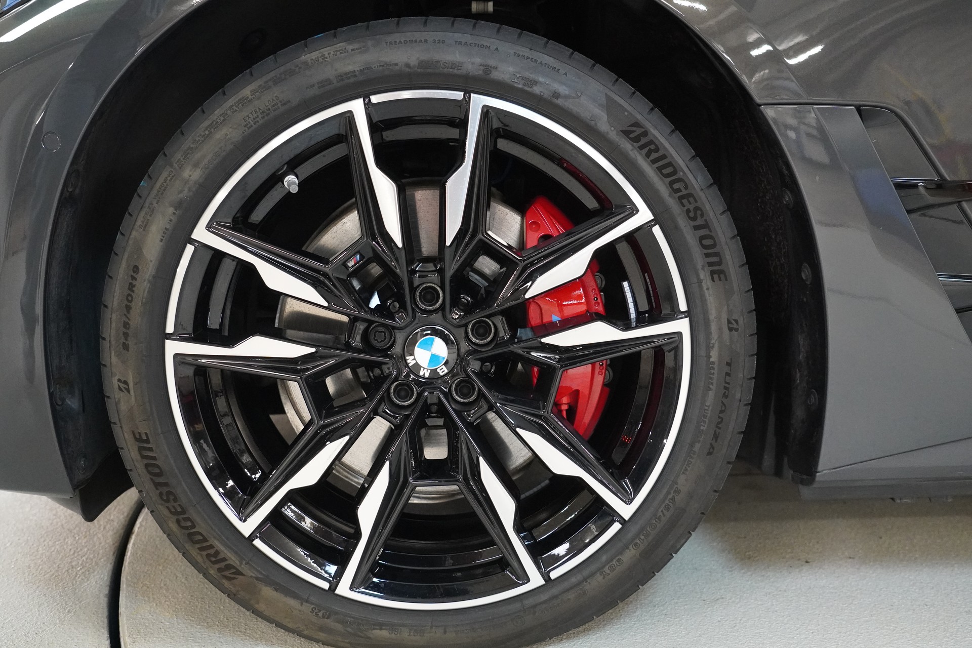BMW i4 M60 M Sport Pro - 11