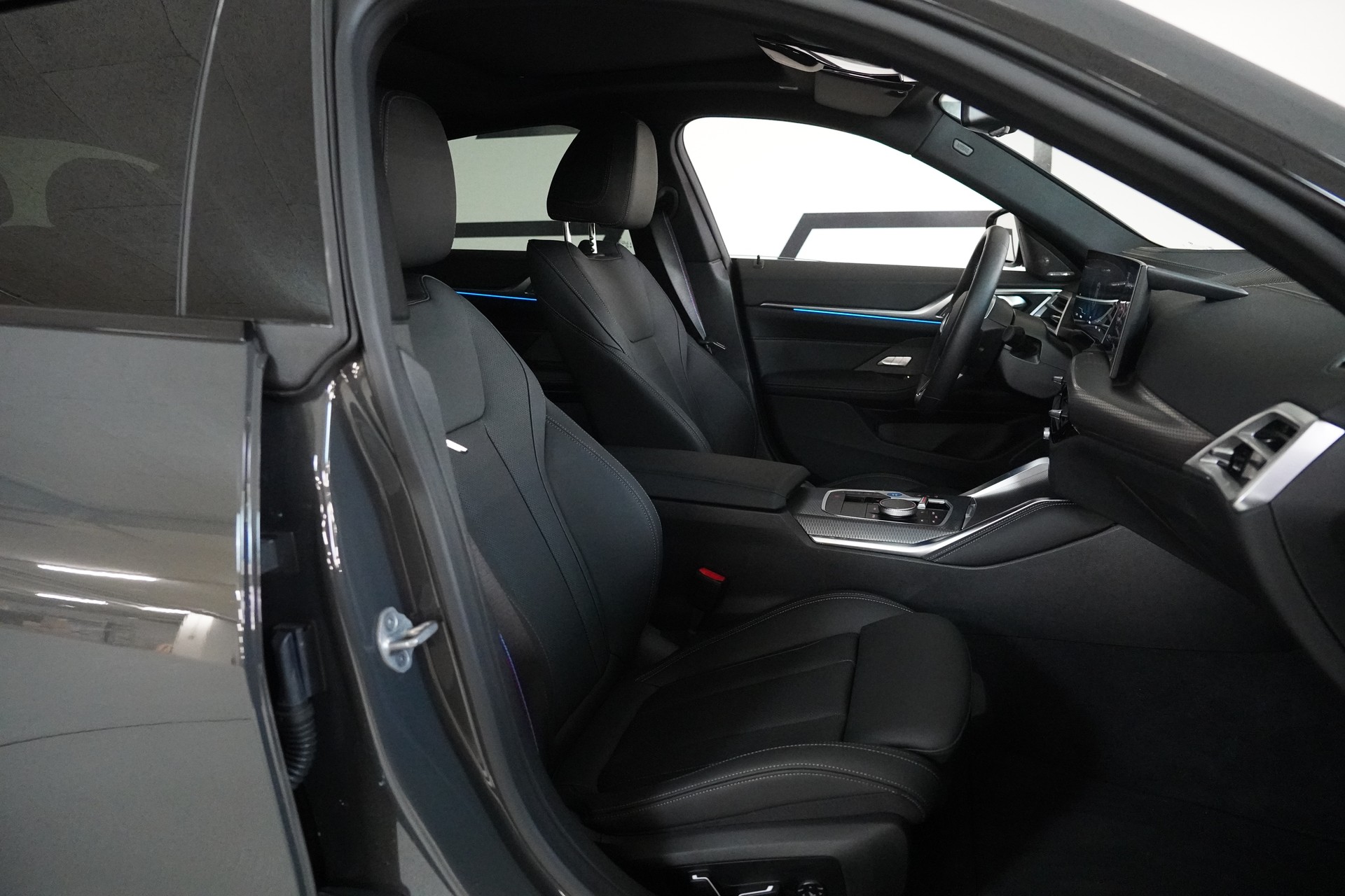 BMW i4 M60 M Sport Pro - 16