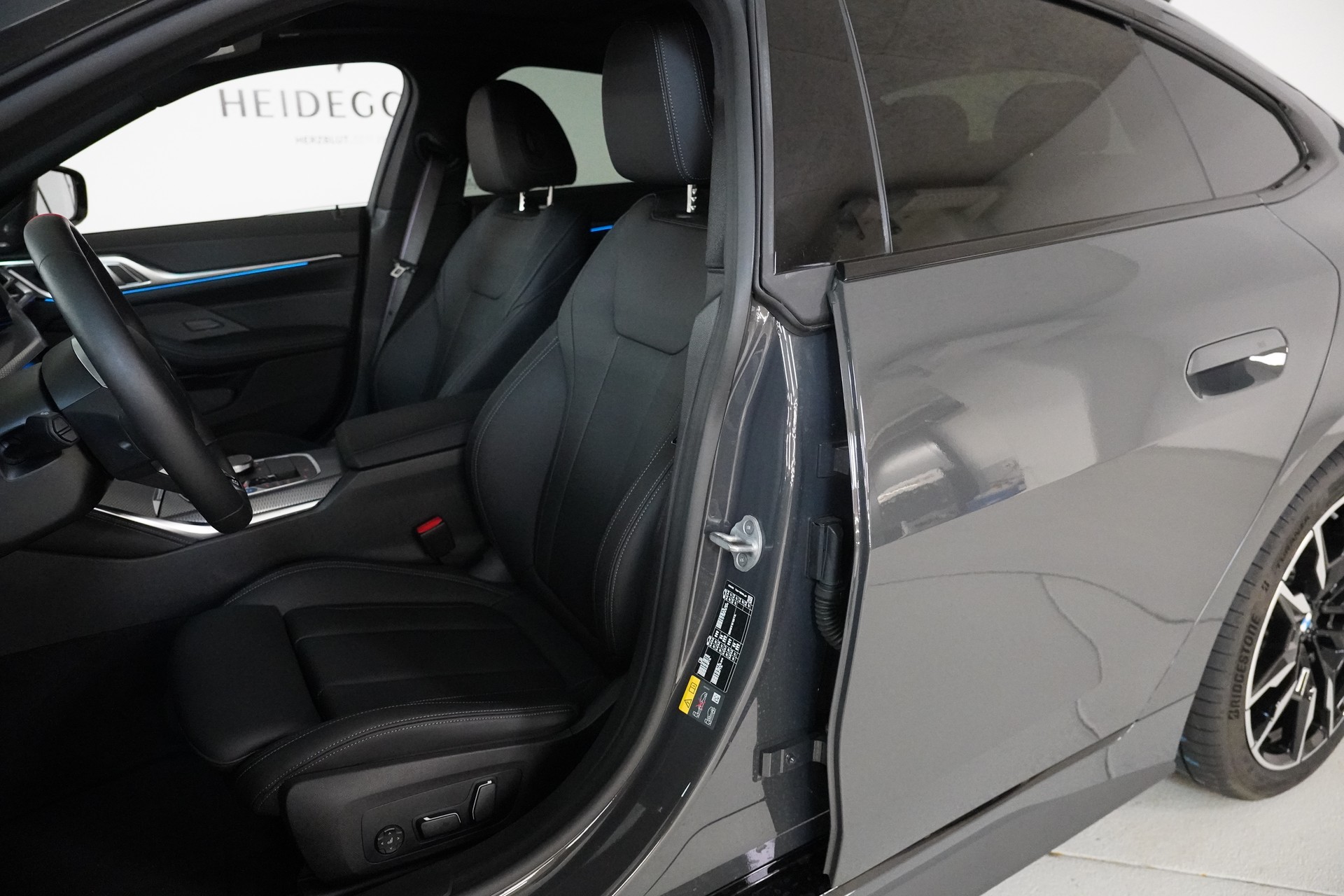 BMW i4 M60 M Sport Pro - 13