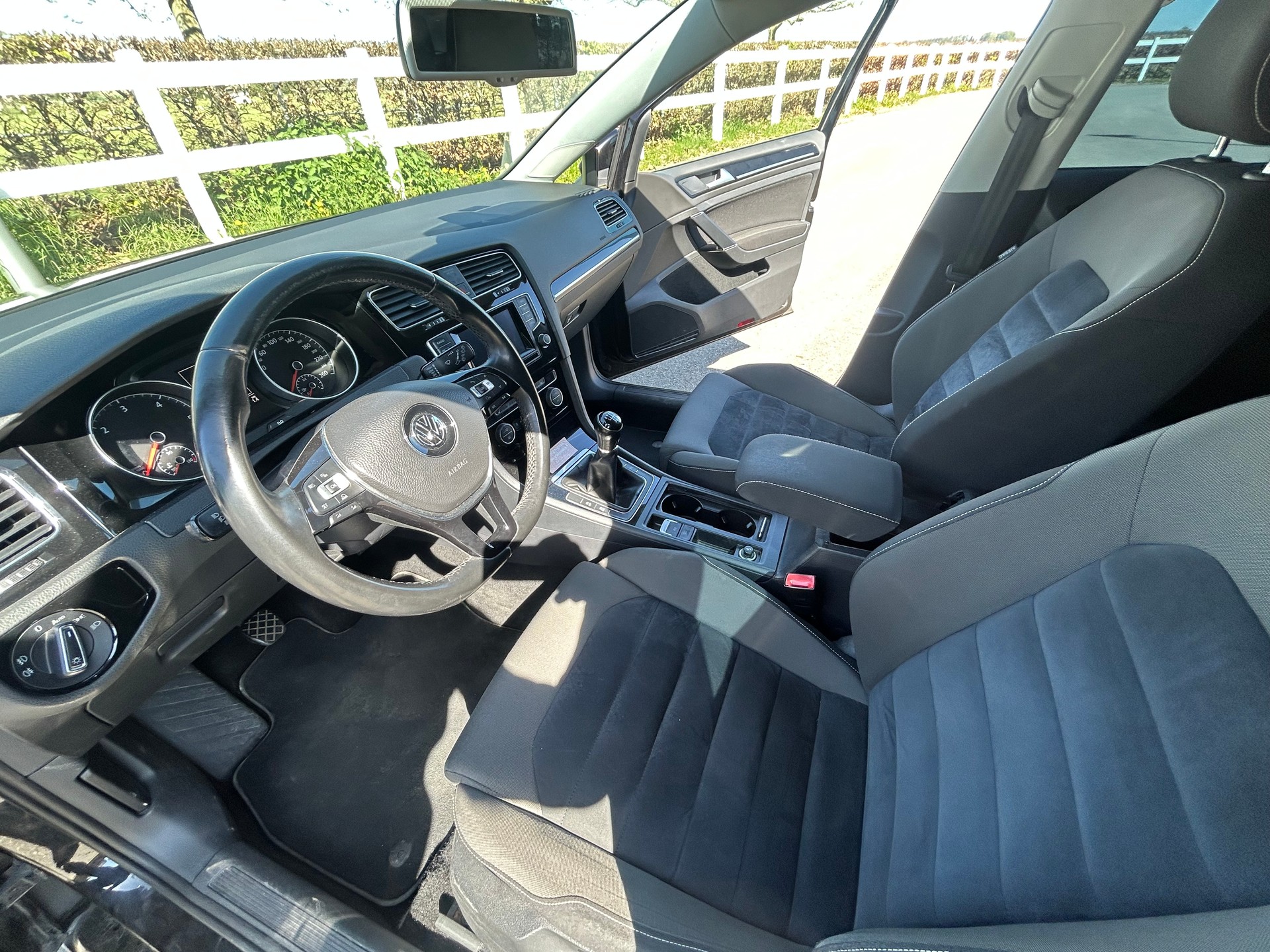 VW Golf 2.0 TDI Highline - 12