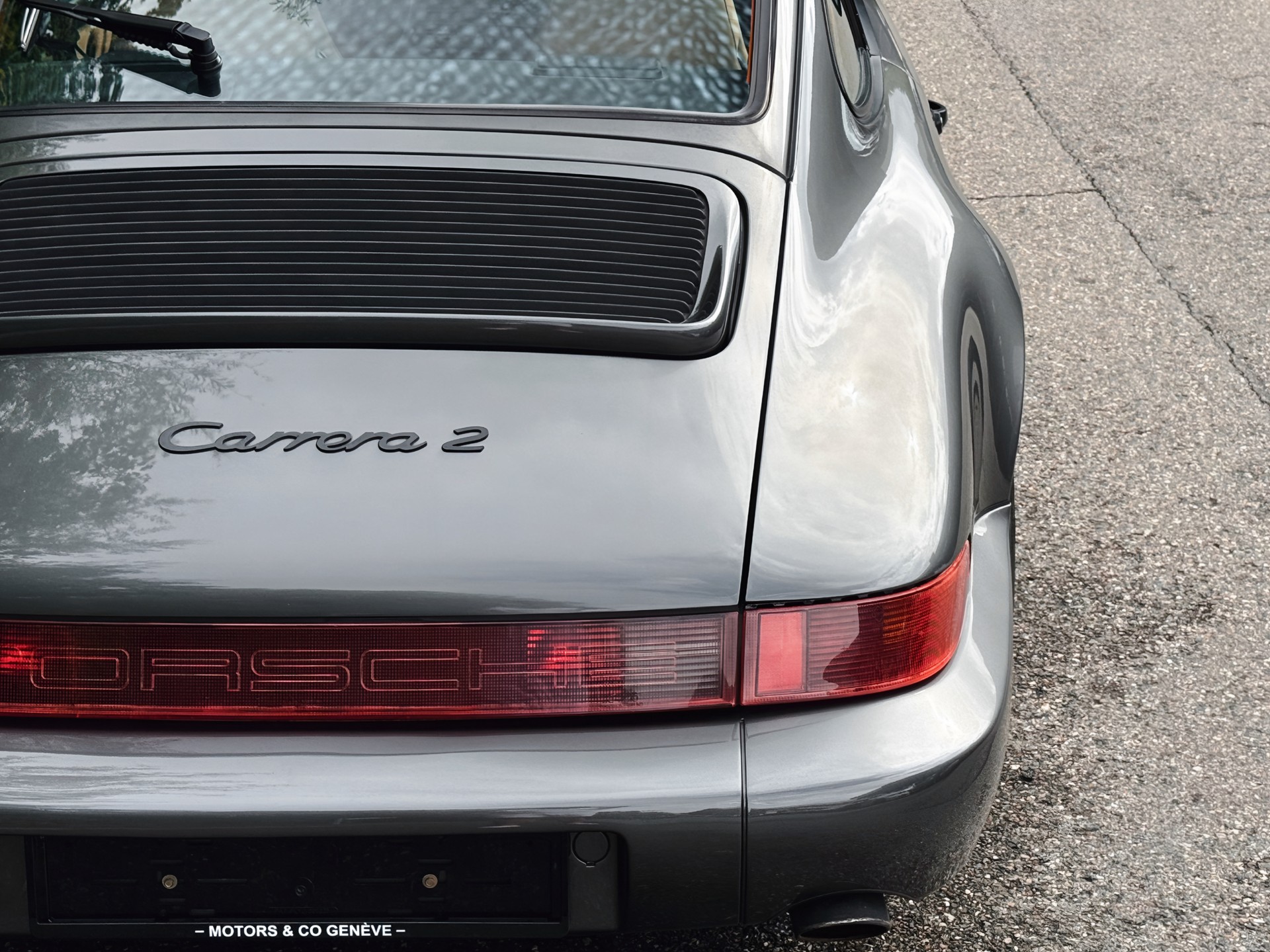 PORSCHE 911 Carrera 2 - 9