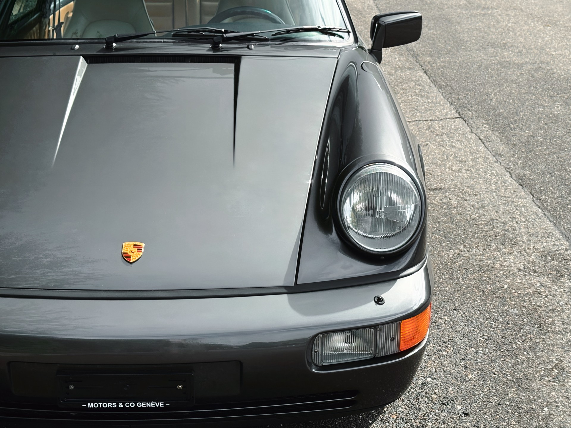 PORSCHE 911 Carrera 2 - 8