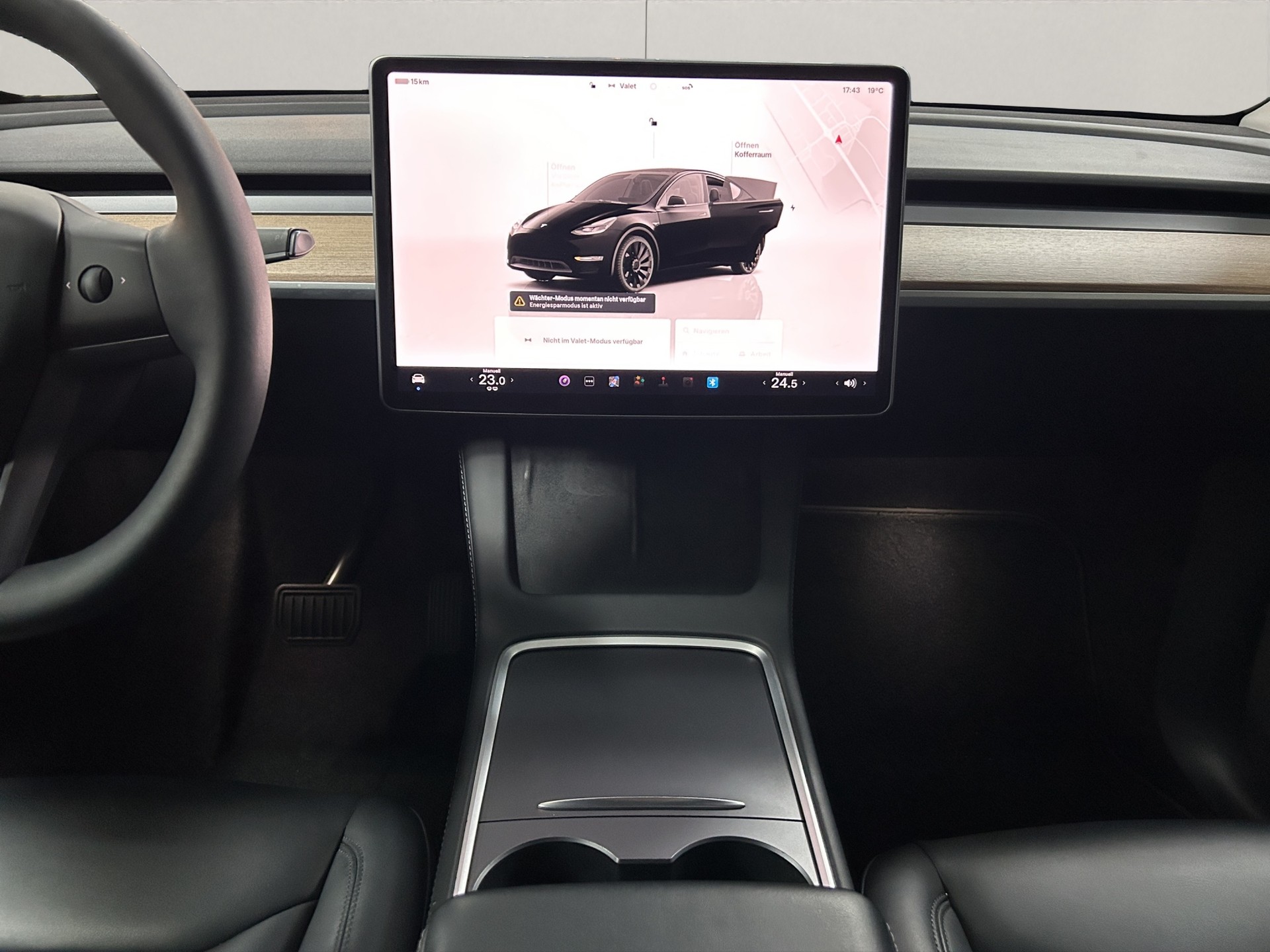 TESLA Model Y Long Range - 8