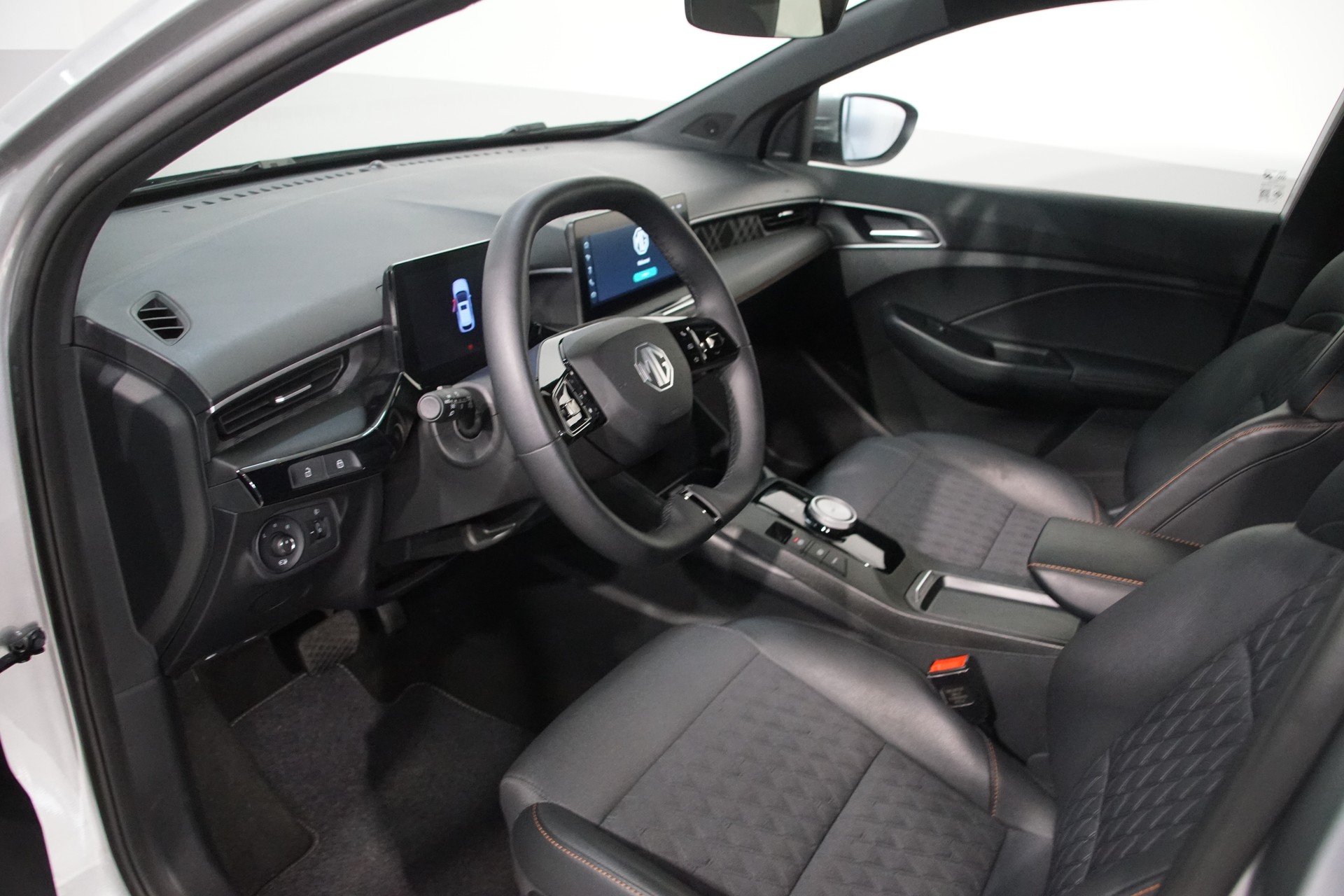 MG 3 1.5 Hybrid Luxury Aut. **Swiss-Edition** - 10