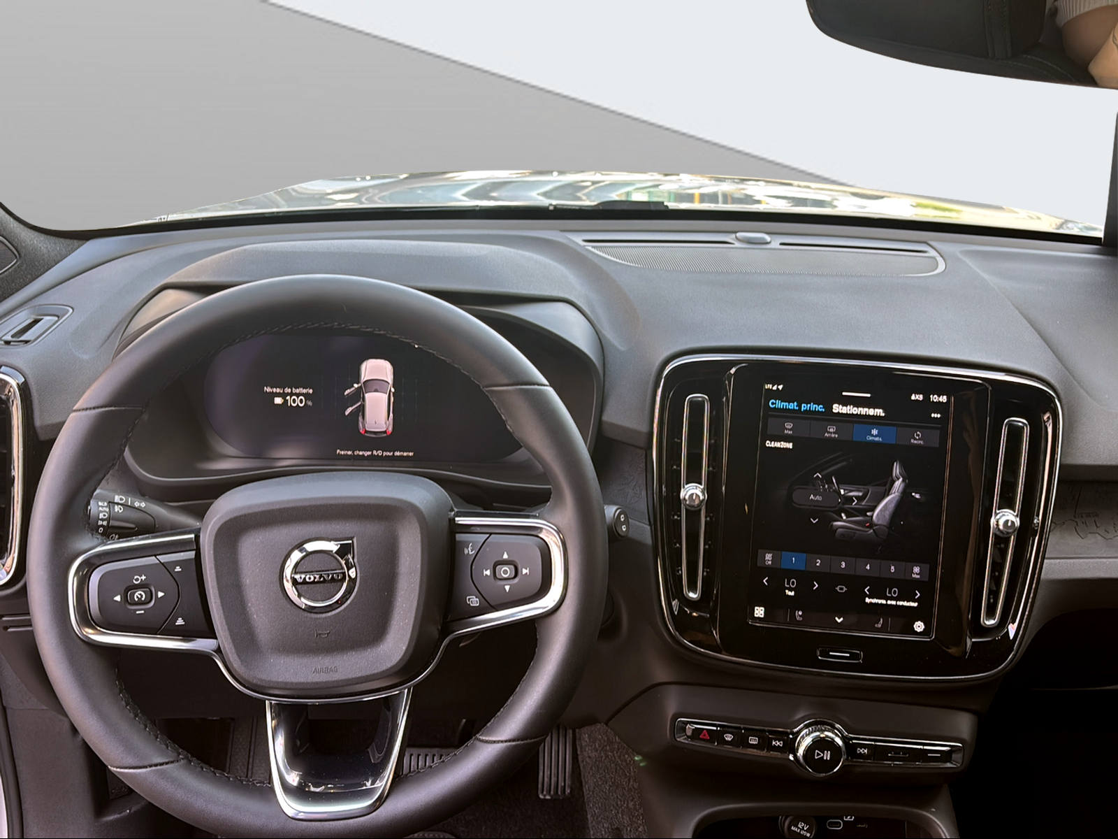 VOLVO XC40 Recharge P6 Plus FWD - 15