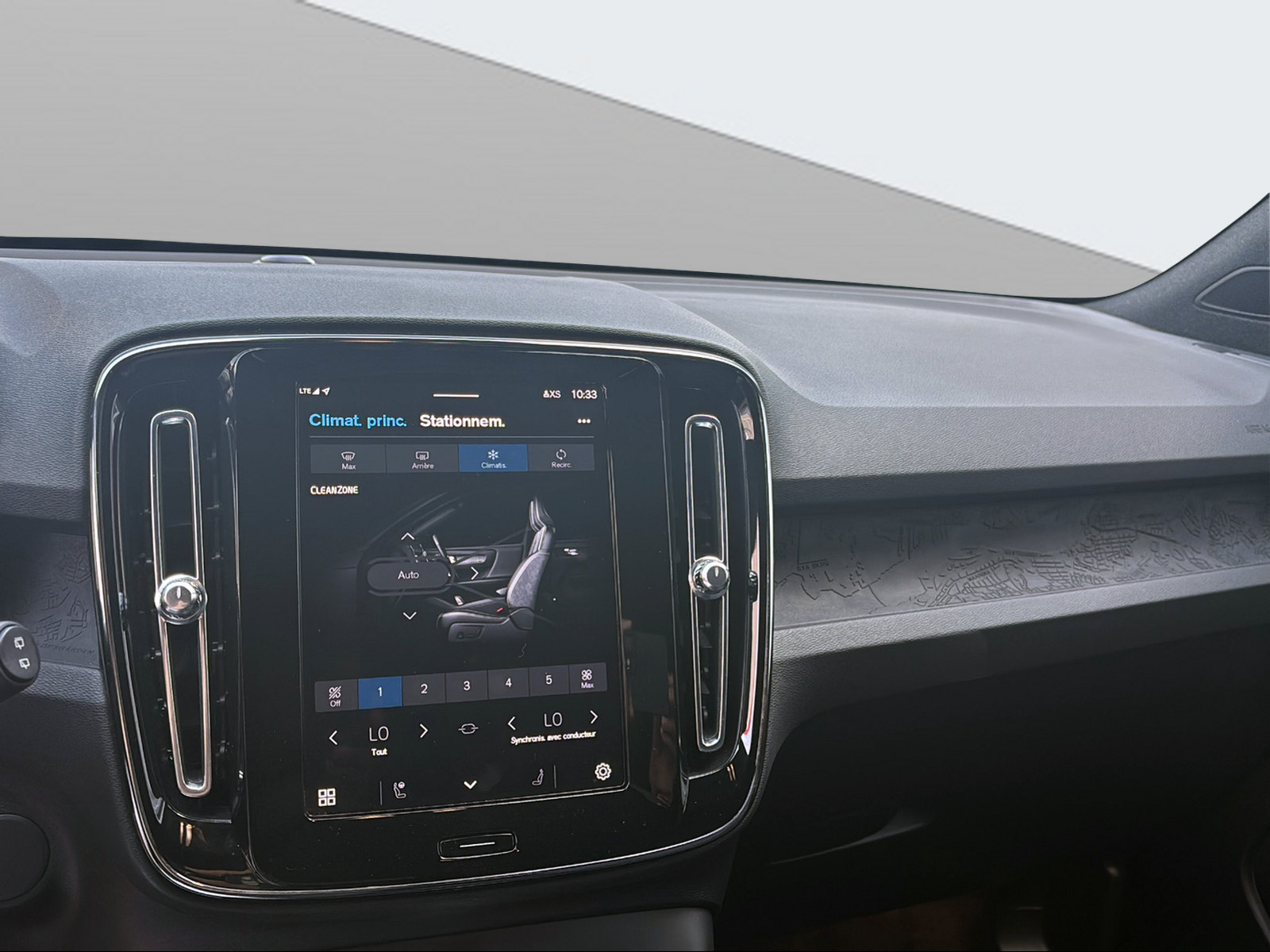 VOLVO XC40 Recharge P6 Plus FWD - 13