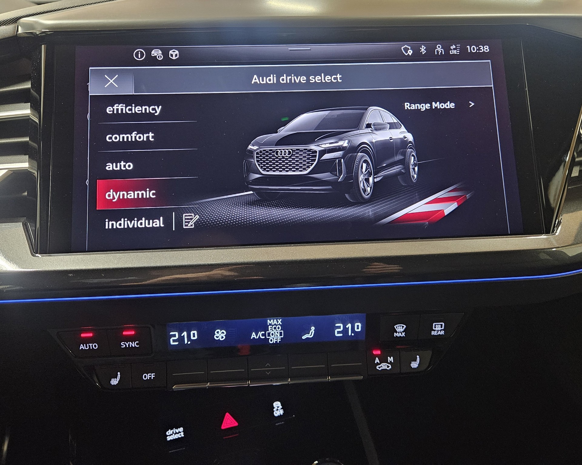 AUDI Q4 Sportback e-tron 55 quattro S-Line Modell 2025 - 21