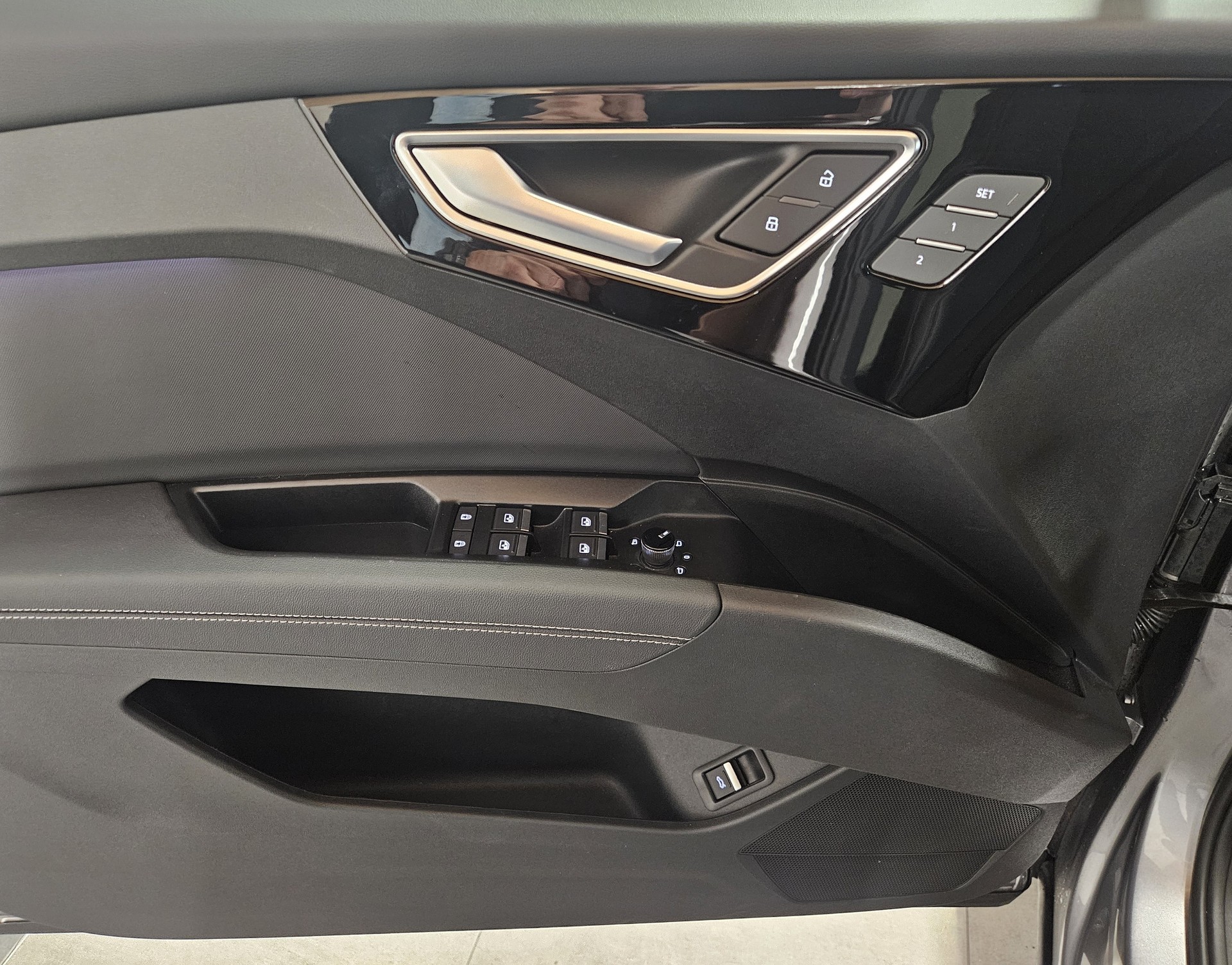 AUDI Q4 Sportback e-tron 55 quattro S-Line Modell 2025 - 13