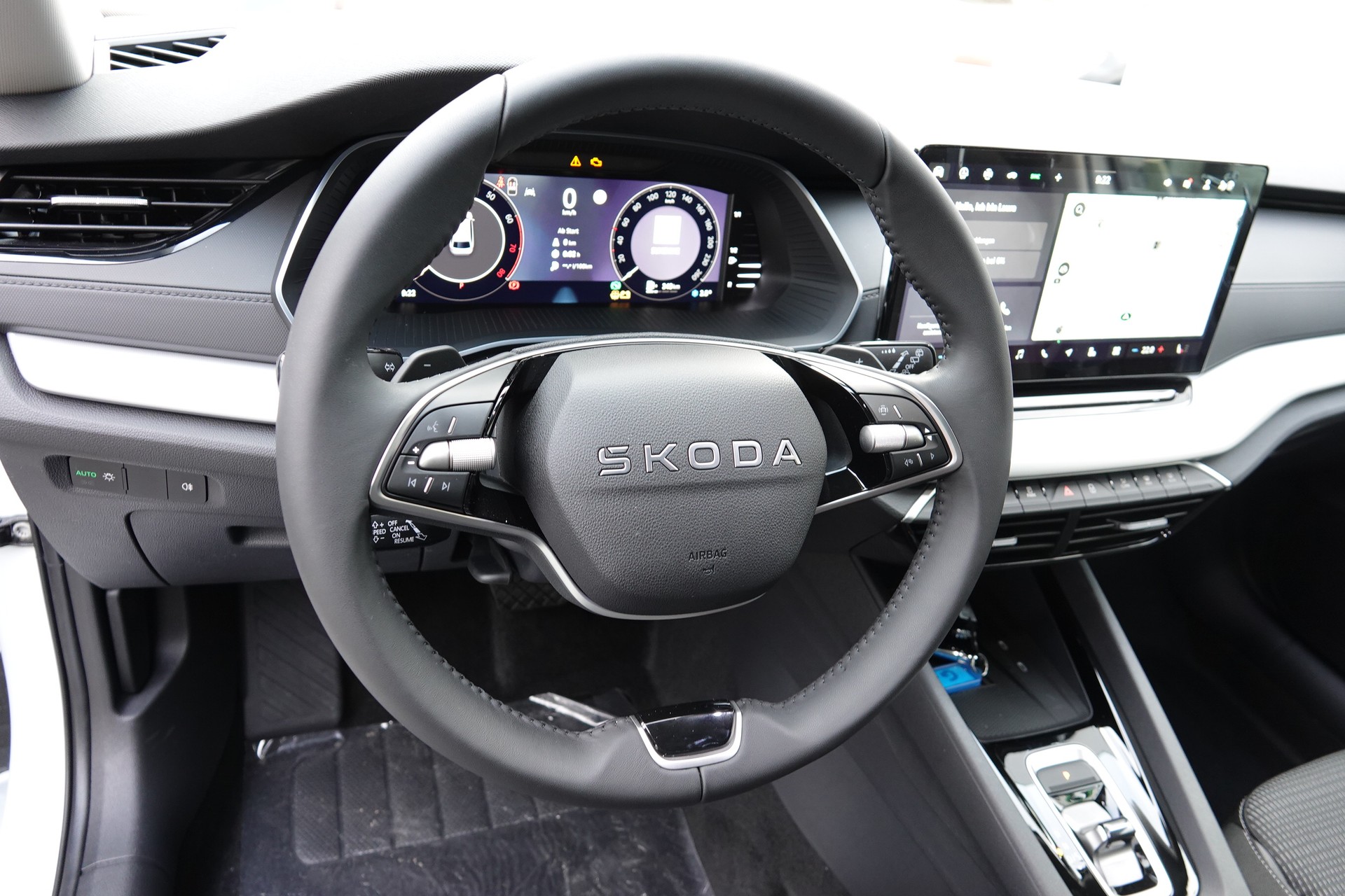 SKODA Octavia 1.5 TSI mHEV Sel. - 11