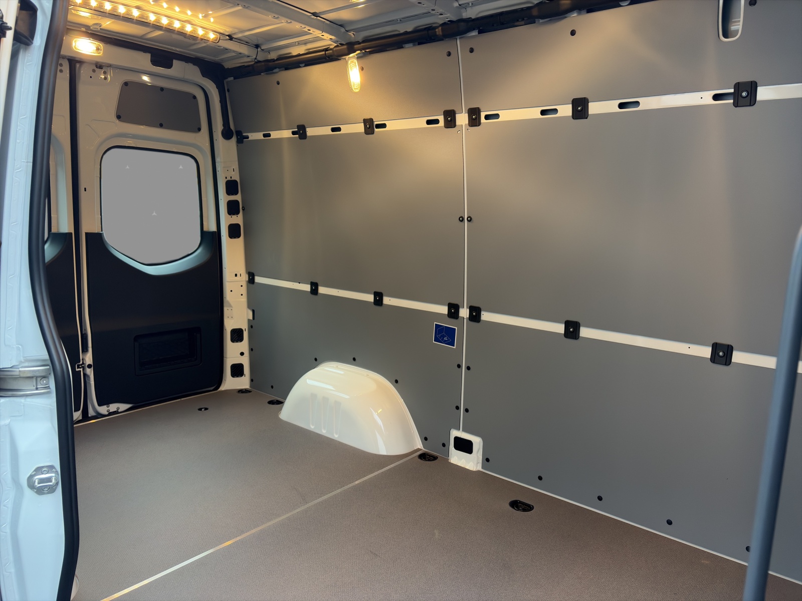 MERCEDES-BENZ Sprinter 319 CDI S Pro 9G-TRONIC - 10