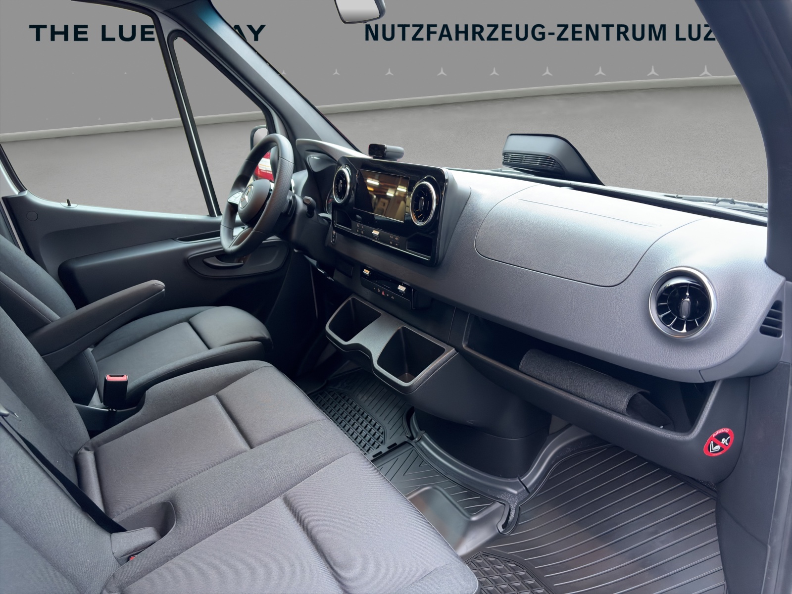 MERCEDES-BENZ Sprinter 319 CDI S Pro 9G-TRONIC - 12