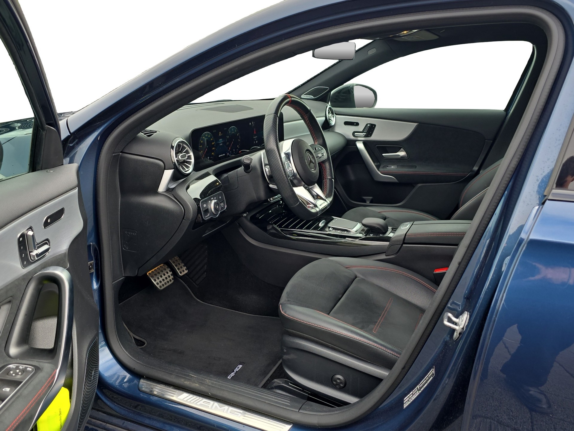 MERCEDES-BENZ A 35 AMG 4Matic Speedshift - 7
