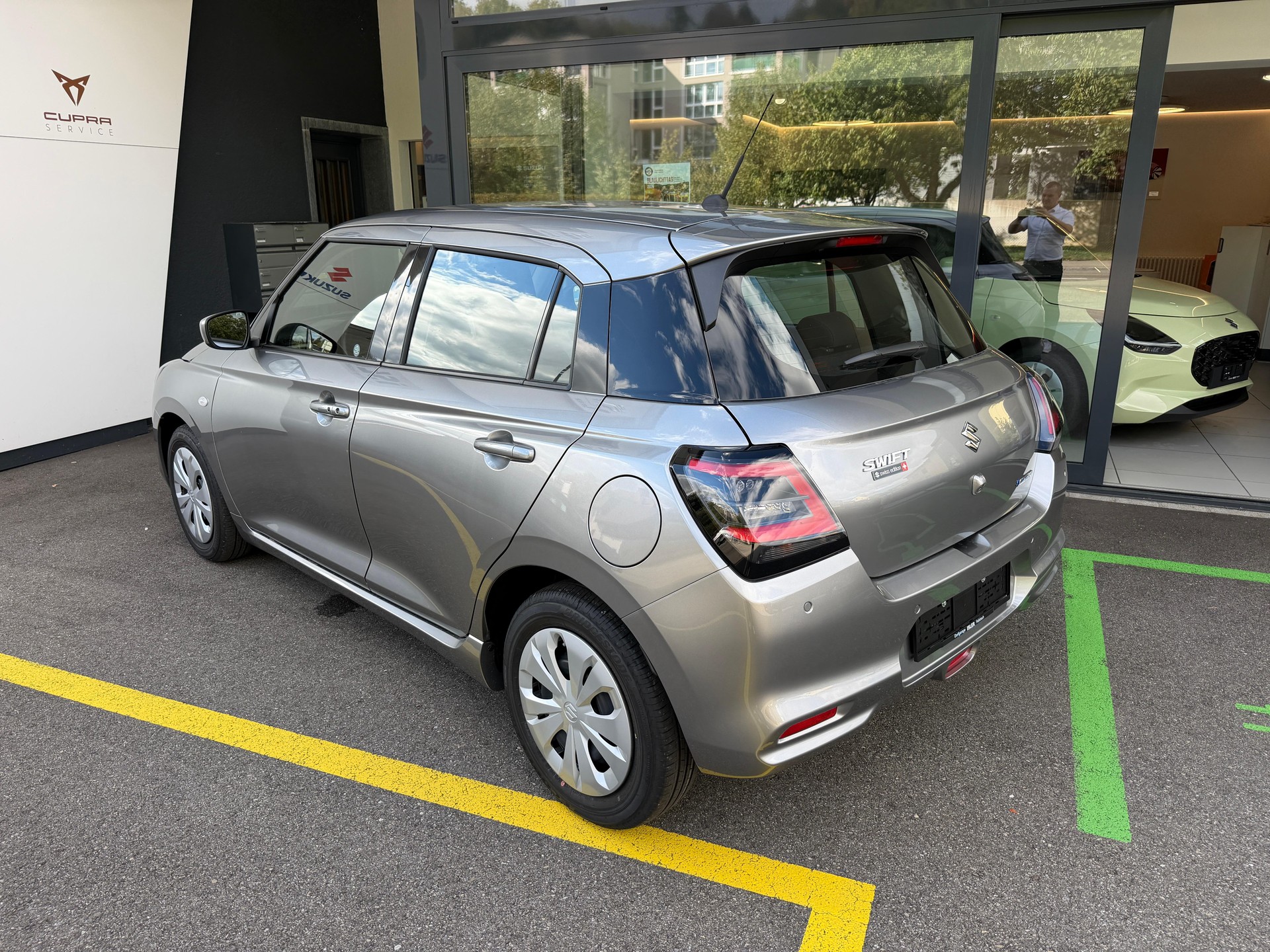 SUZUKI Swift 1.2 Unico Hybrid - 4