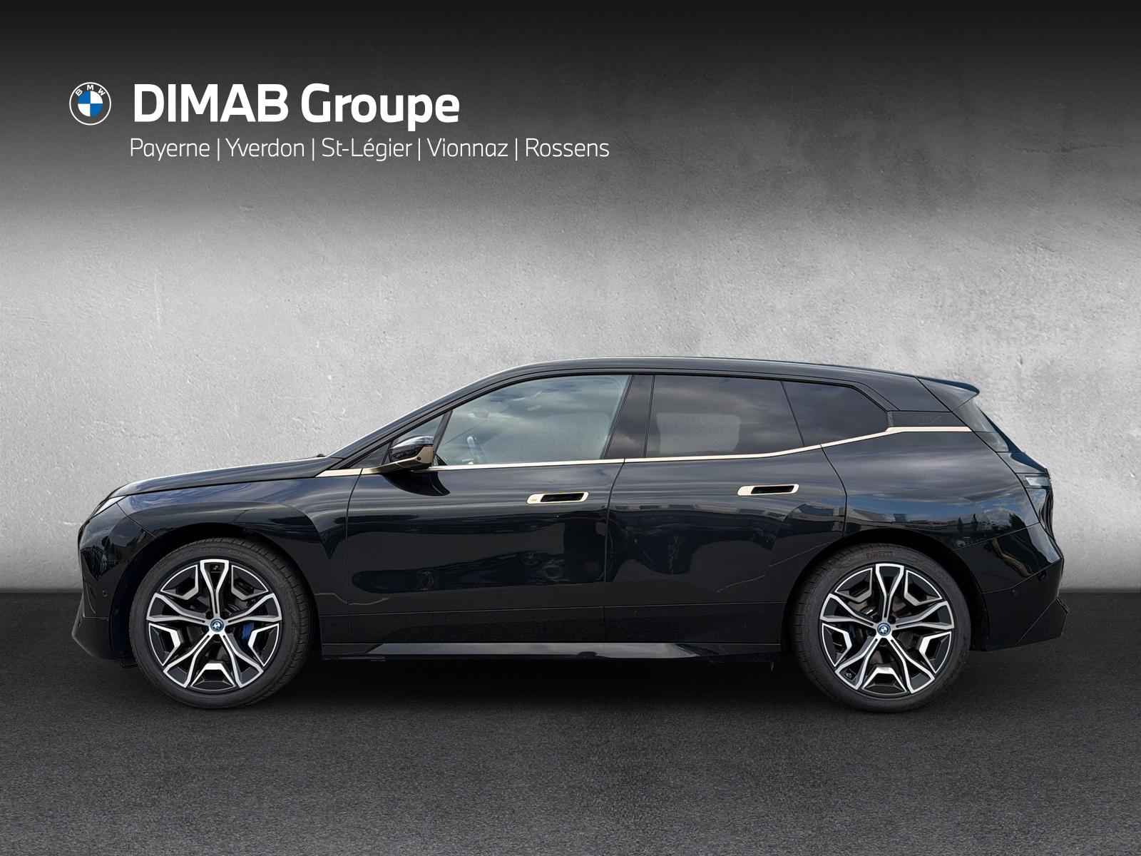 BMW iX xDrive40 M Sport Pro (CH) ** Action de Leasing à 0.9% ** 📍 - 2