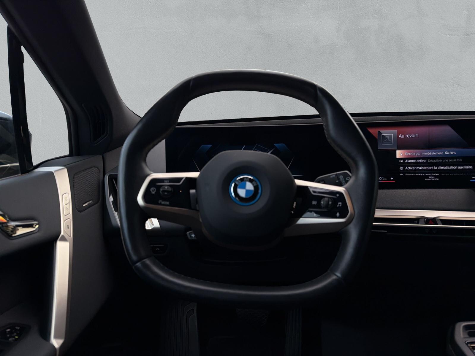 BMW iX xDrive40 M Sport Pro (CH) ** Action de Leasing à 0.9% ** 📍 - 21
