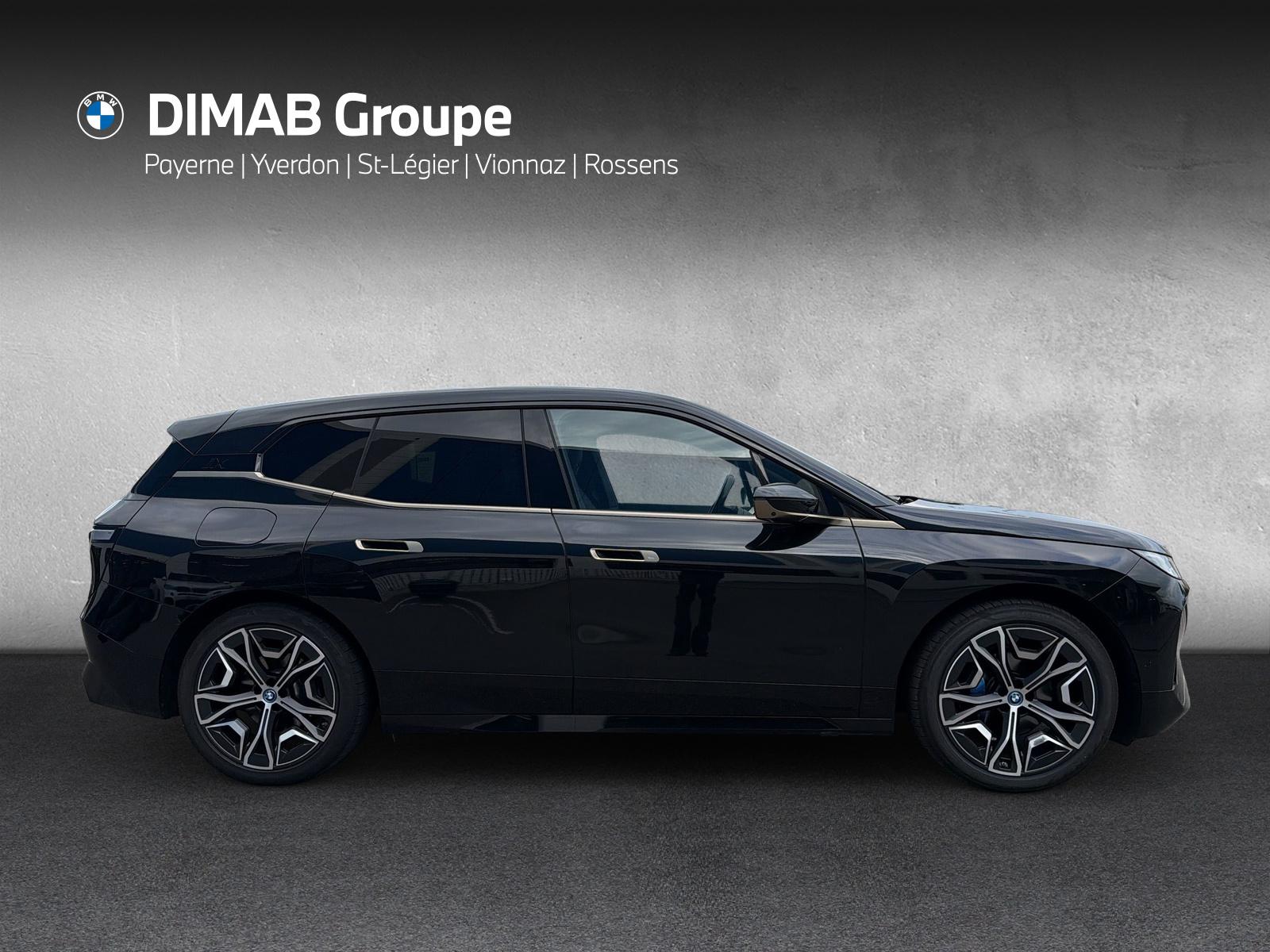 BMW iX xDrive40 M Sport Pro (CH) ** Action de Leasing à 0.9% ** 📍 - 6