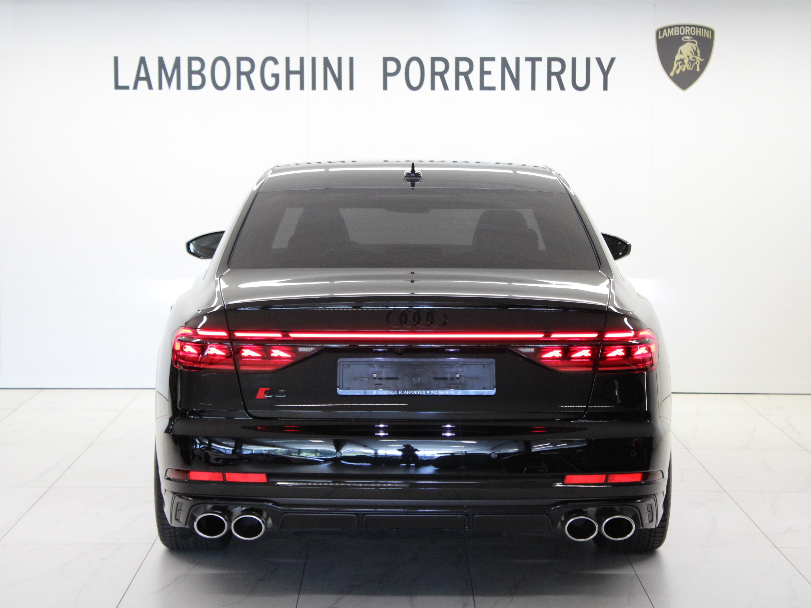 S8 TFSI quattro tiptronic thumbnail n°3
