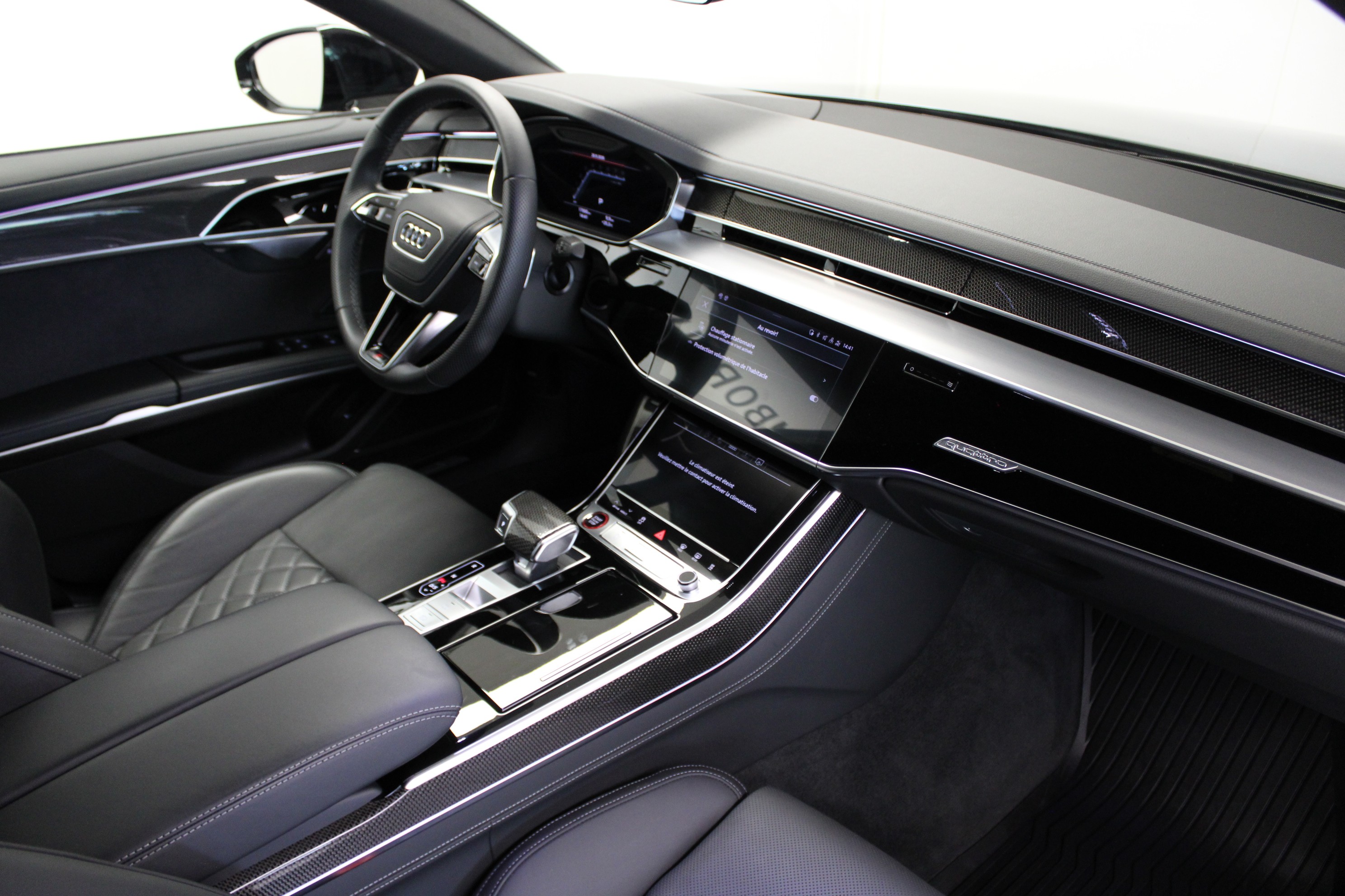 S8 TFSI quattro tiptronic thumbnail n°6