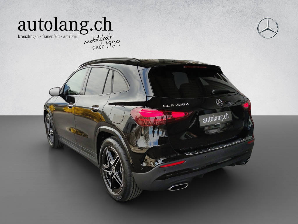 MERCEDES-BENZ GLA 220 d AMG Line 4Matic Swiss Star - 3