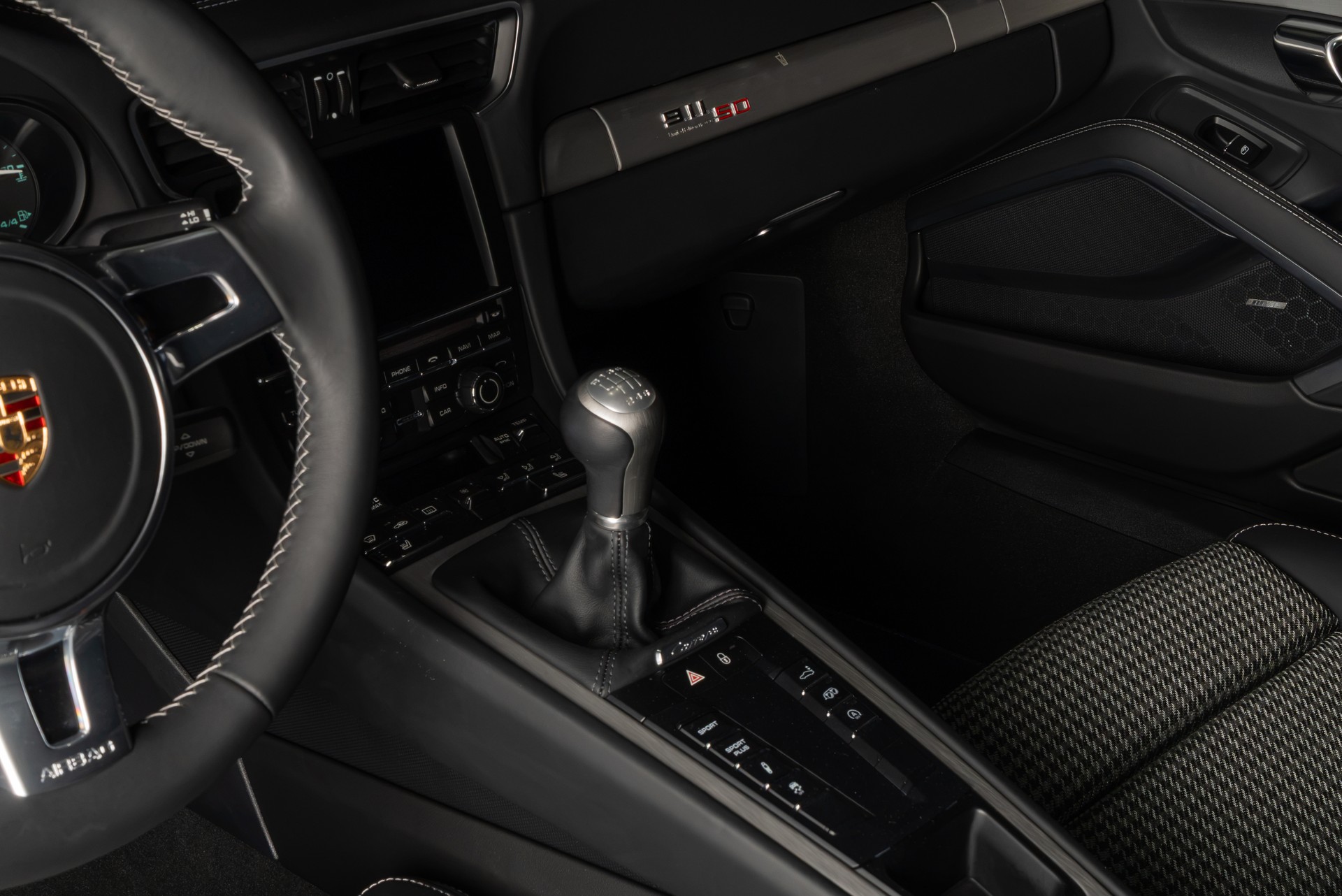 PORSCHE 911 Carrera S 50 Years - 13