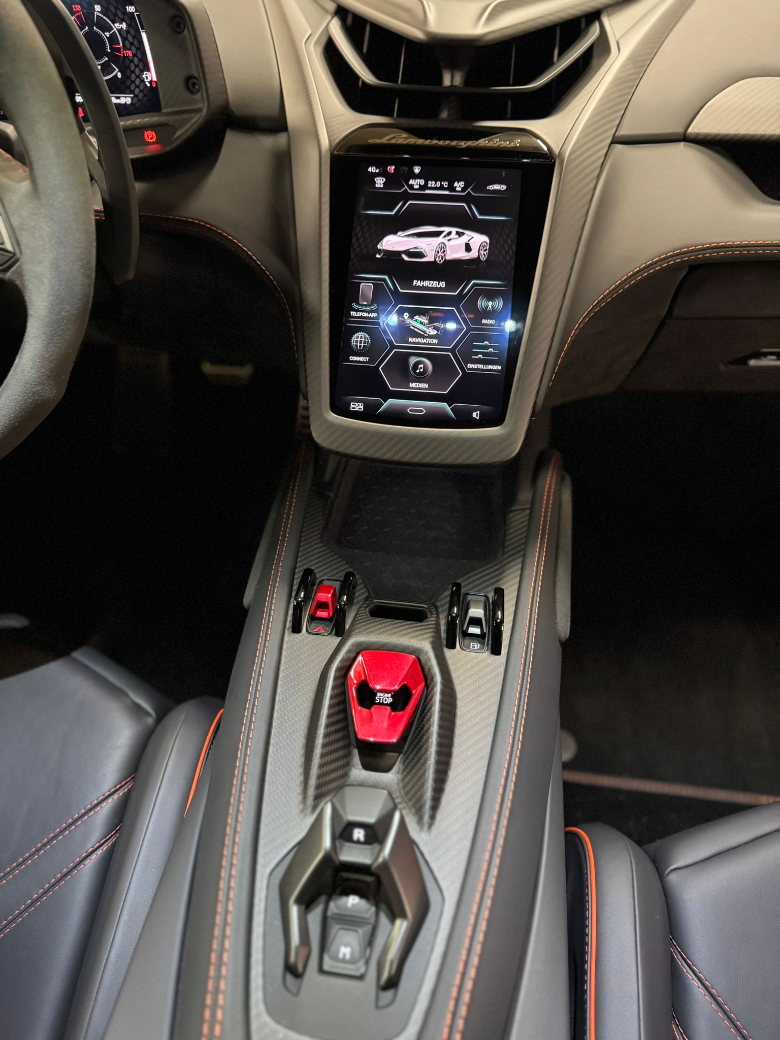 LAMBORGHINI REVUELTO - 13