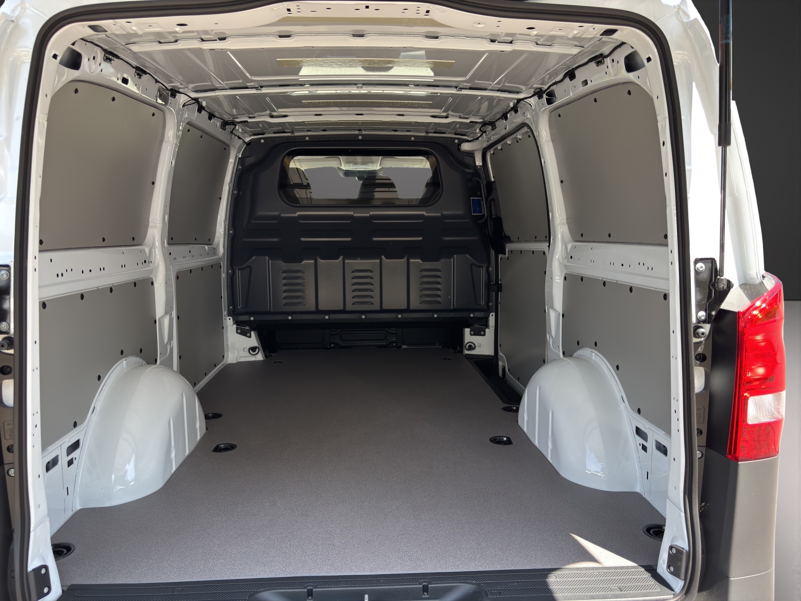 MERCEDES-BENZ Vito 110 CDI Lang Base - 9