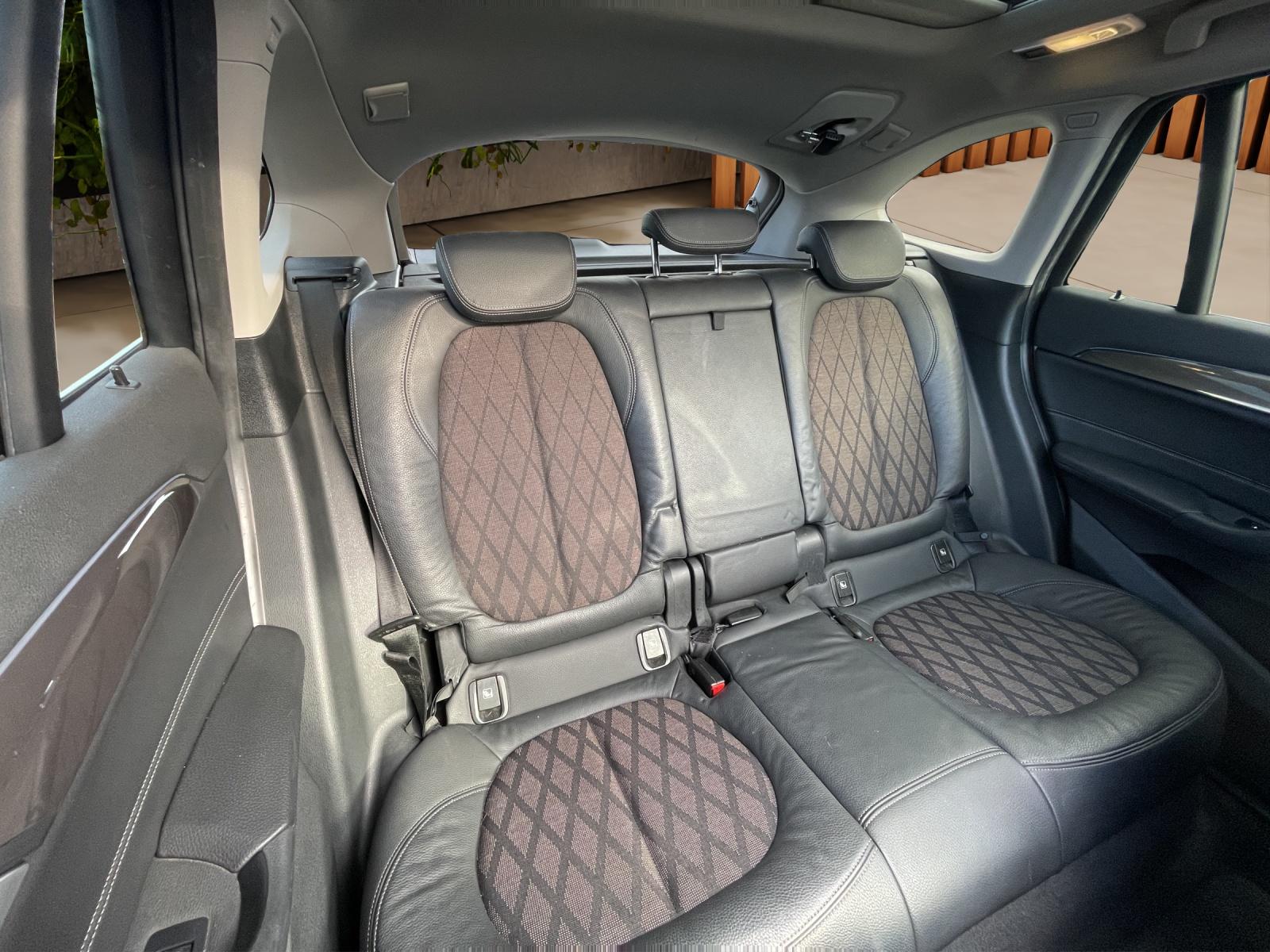 BMW X1 xDrive 25e xLine Steptronic - 16