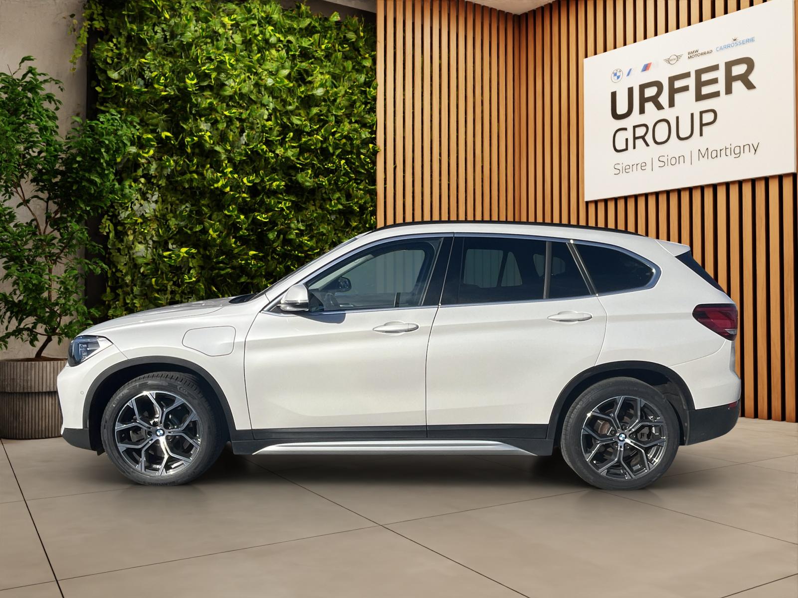 BMW X1 xDrive 25e xLine Steptronic - 3