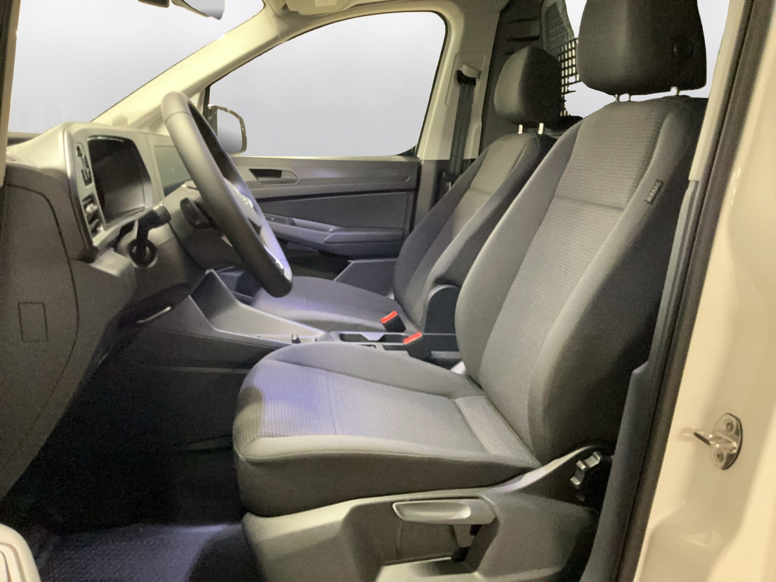 VW Caddy Cargo Entry 1.5 TSI DSG - 10