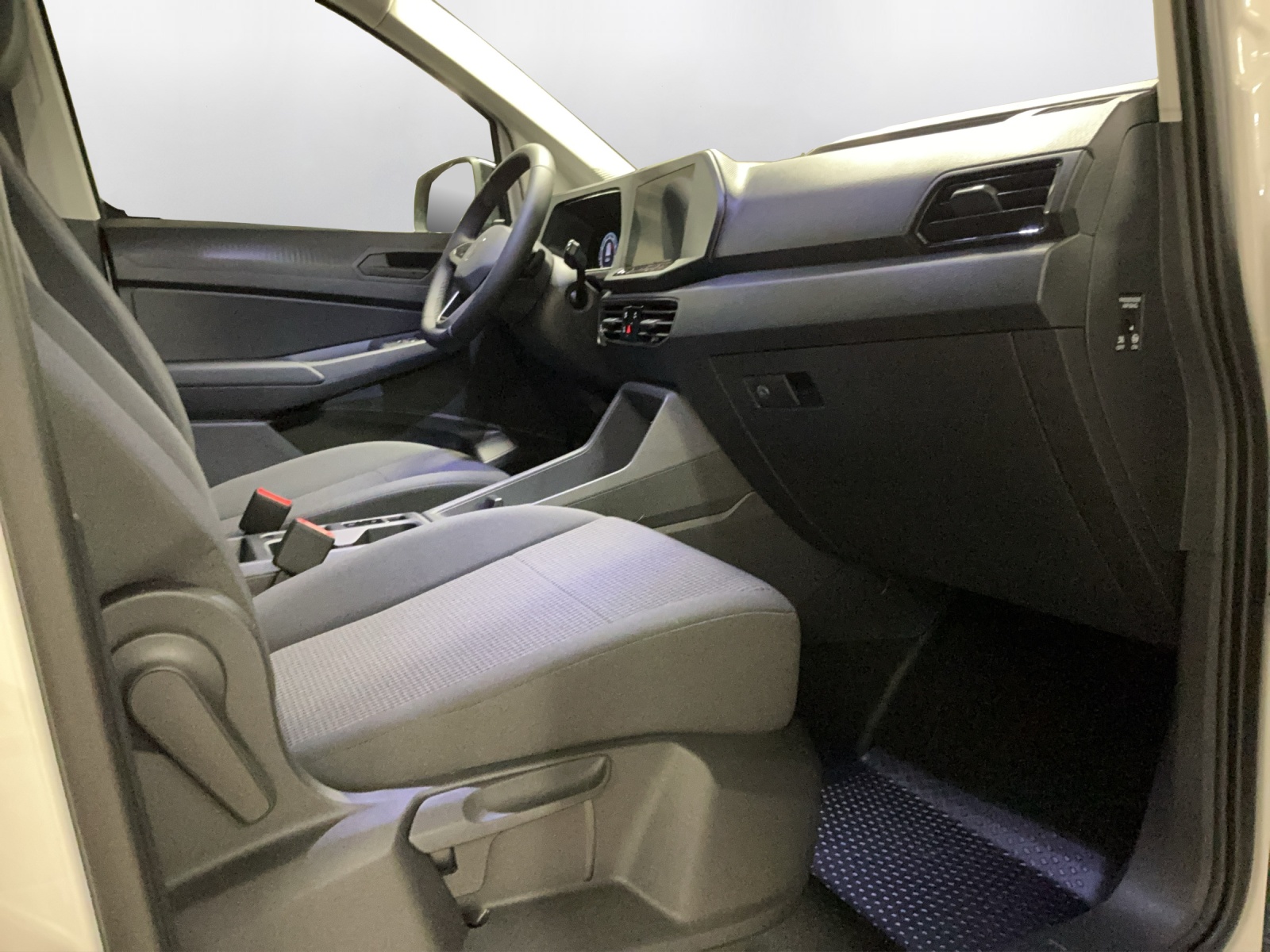 VW Caddy Cargo Entry 1.5 TSI DSG - 14