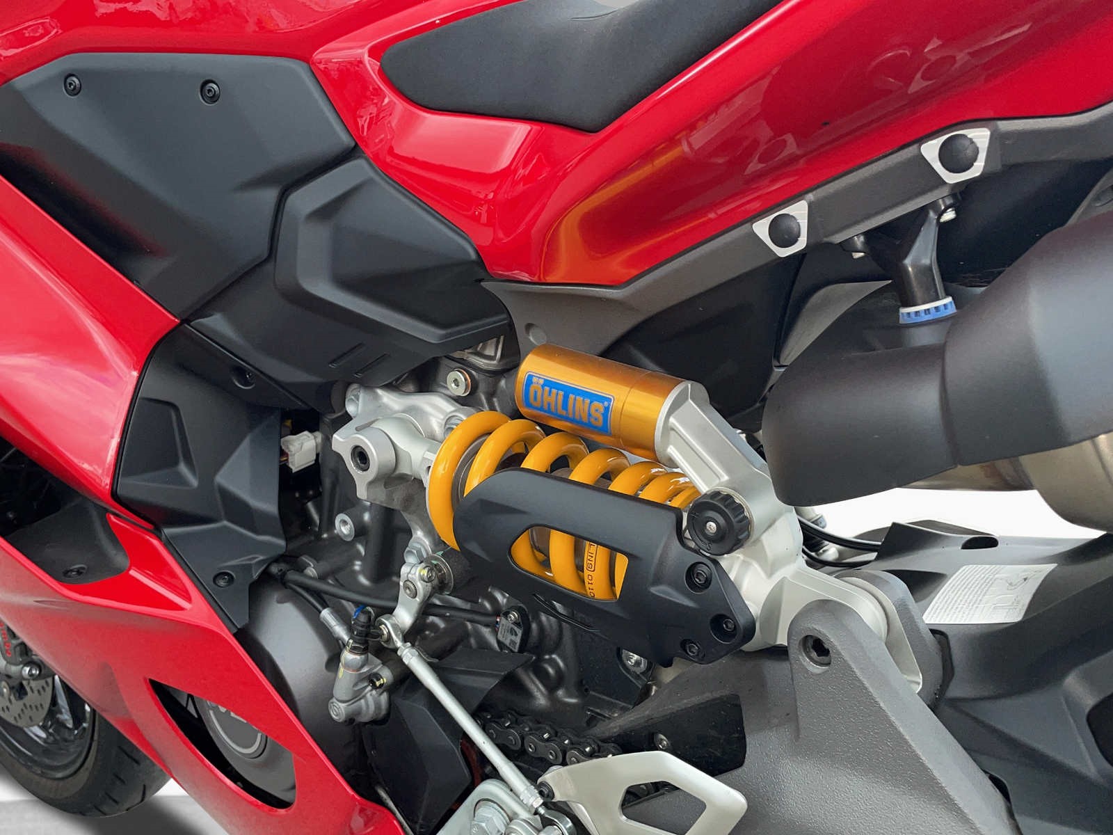 DUCATI 890 Superb. Panigale V2 S 35kW ABS - 9