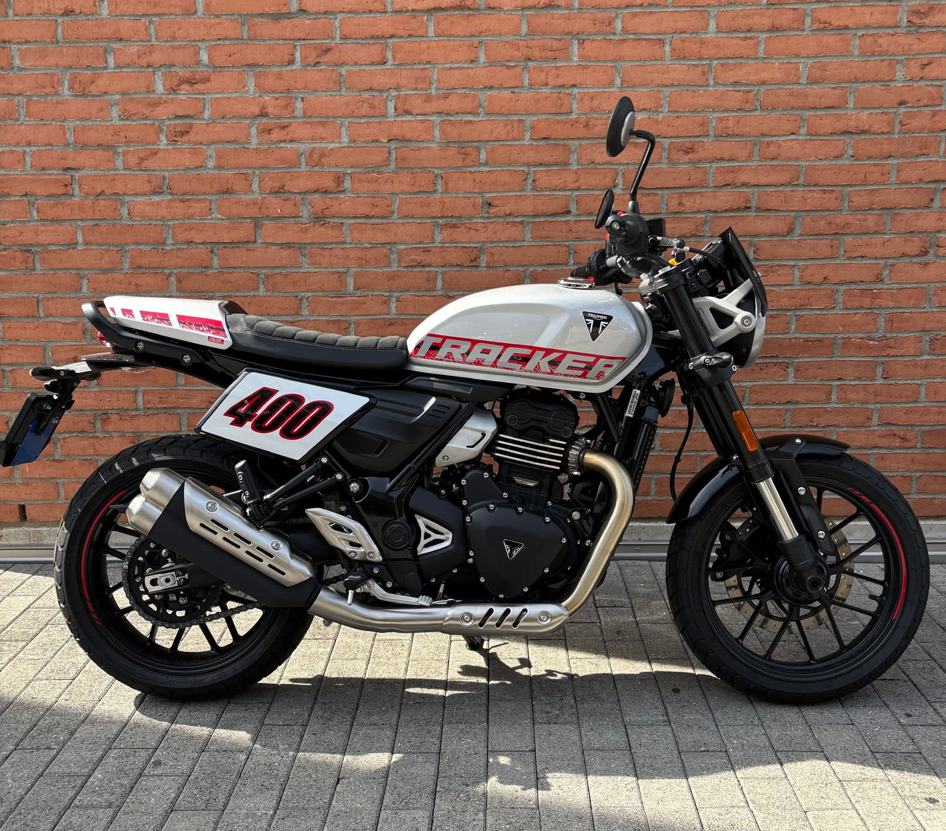 TRIUMPH Tracker 400