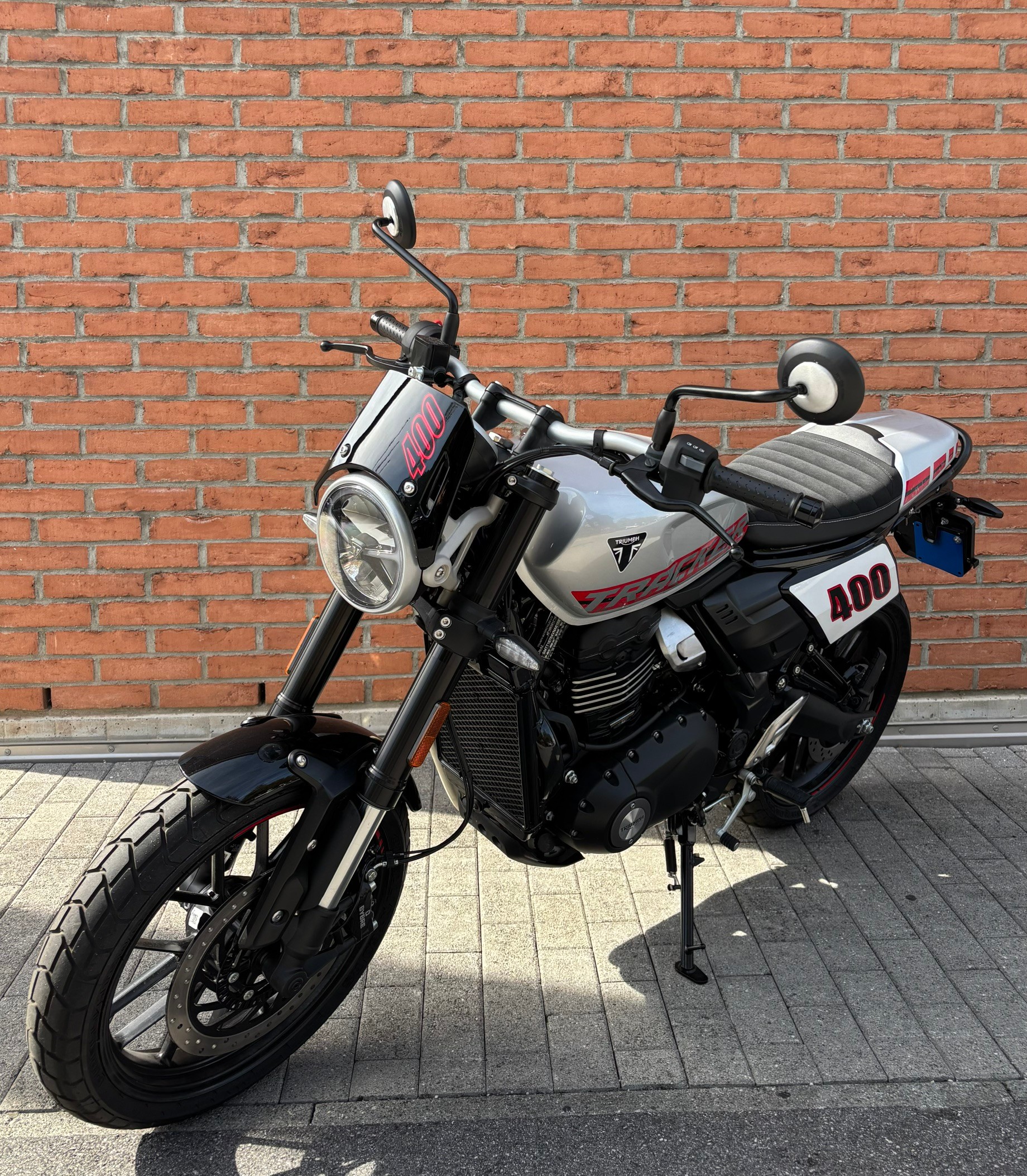 TRIUMPH Tracker 400 - 4