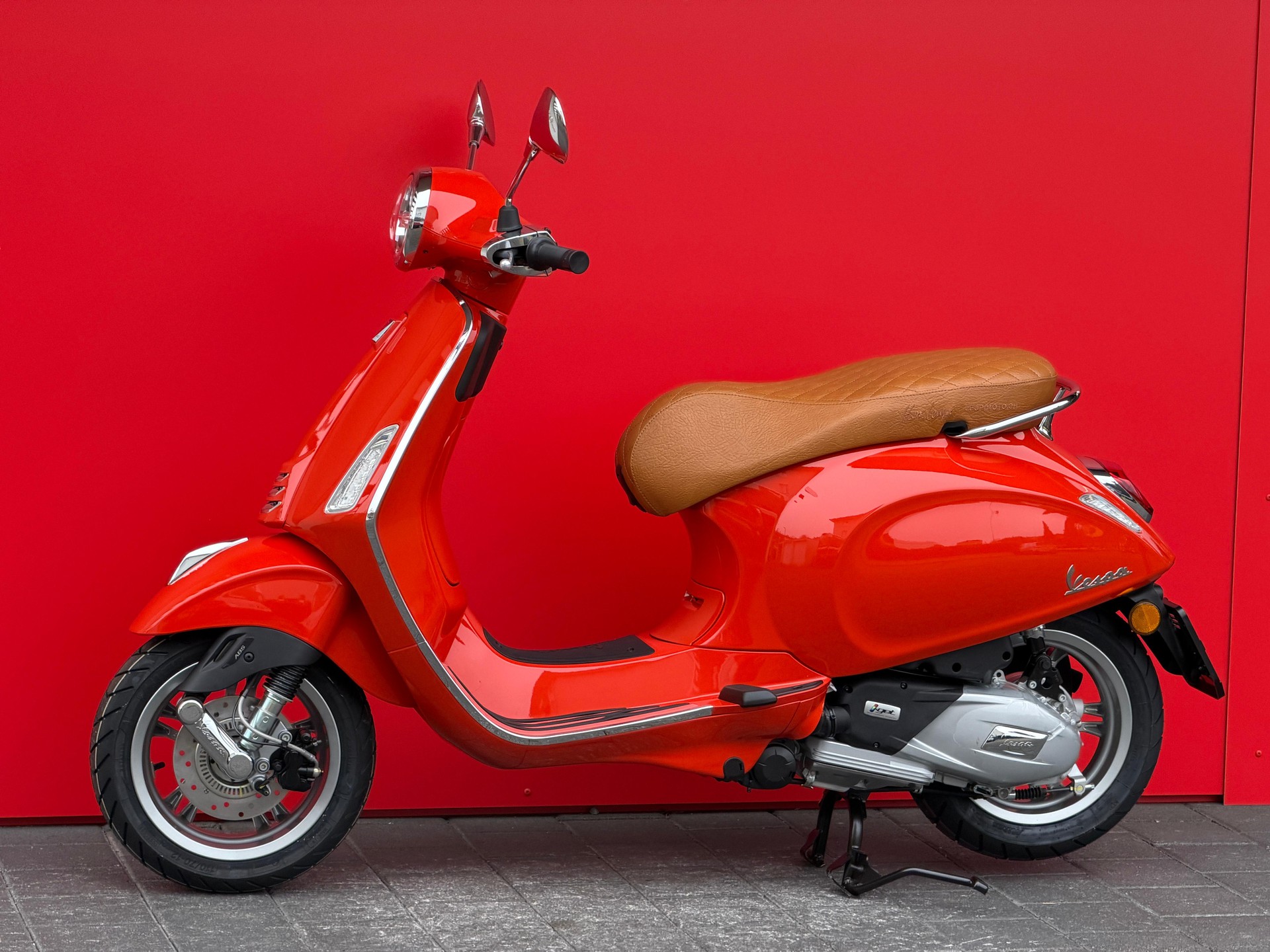 PIAGGIO Vespa 125 Primavera ABS Celebrate 40th - 6