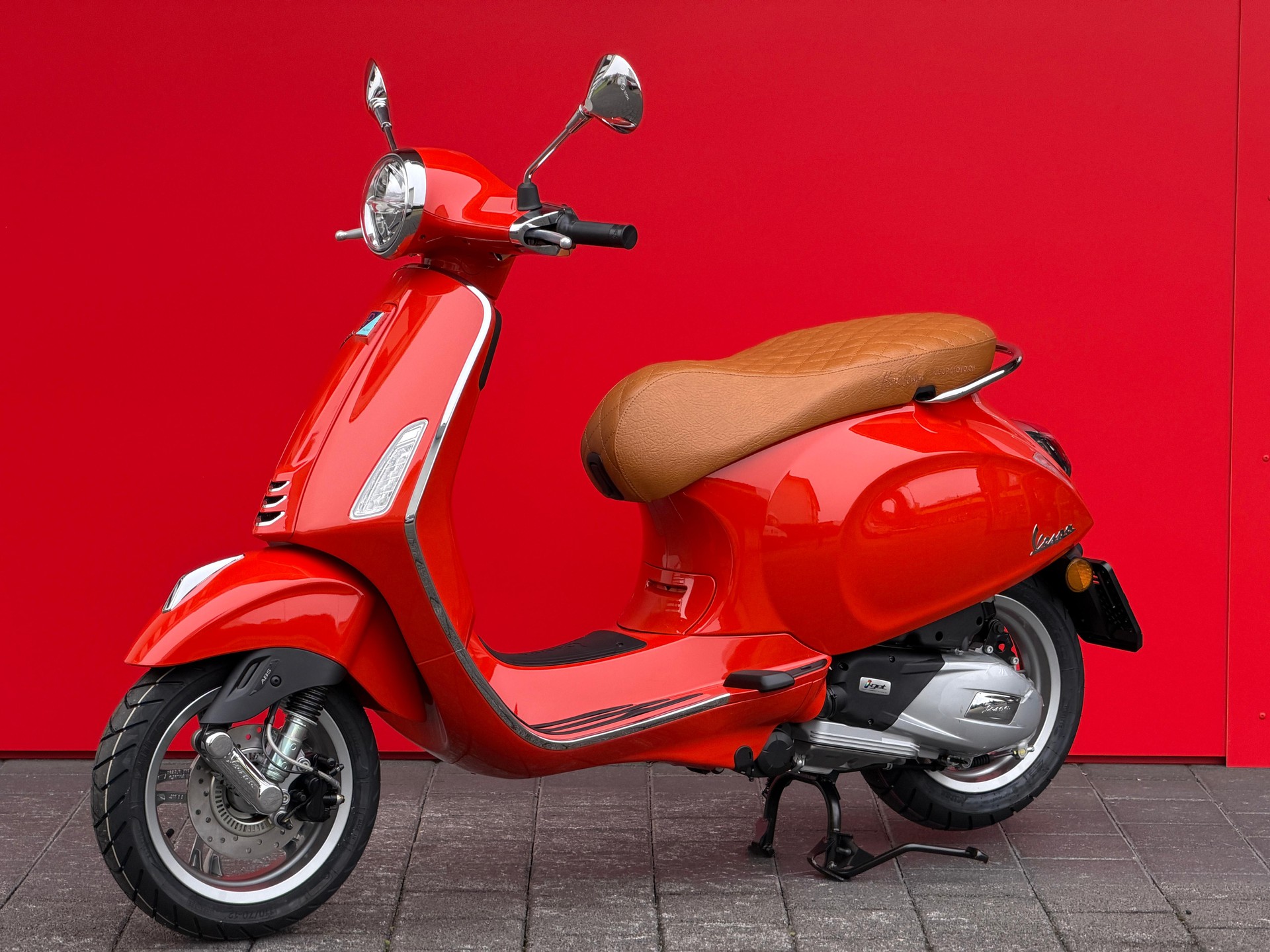 PIAGGIO Vespa 125 Primavera ABS Celebrate 40th - 8