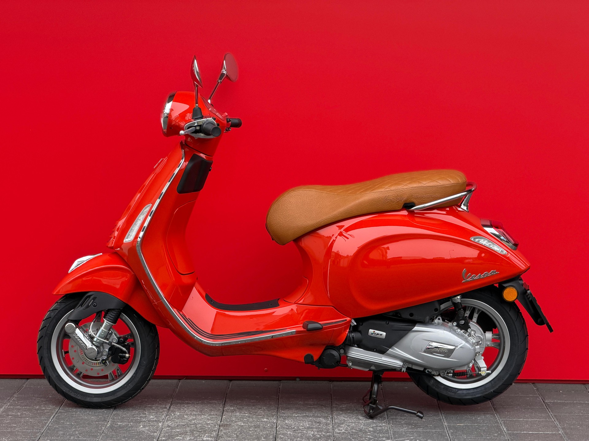 PIAGGIO Vespa 125 Primavera ABS Celebrate 40th - 3