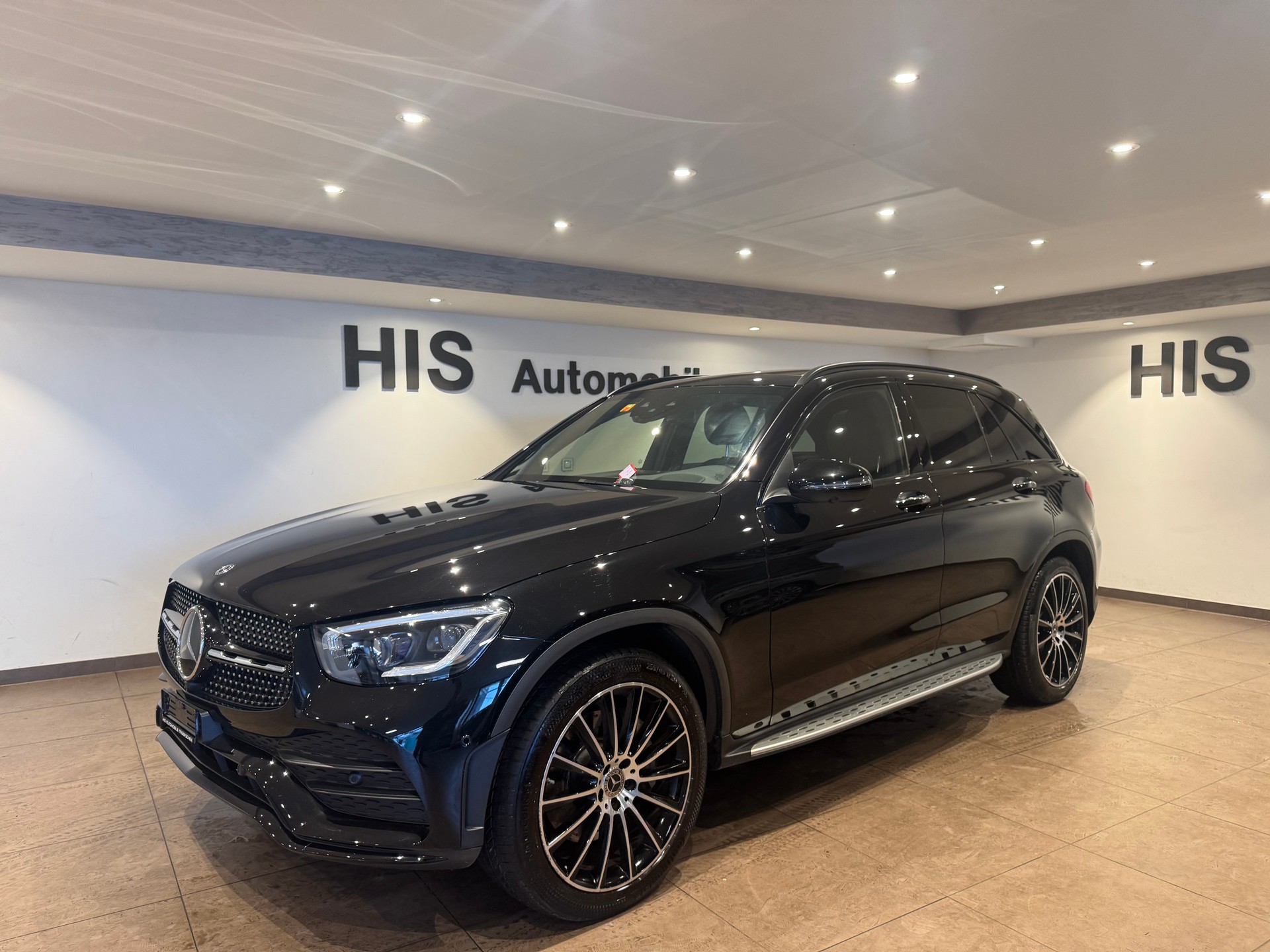 MERCEDES-BENZ GLC 300 AMG Line 4m - 2