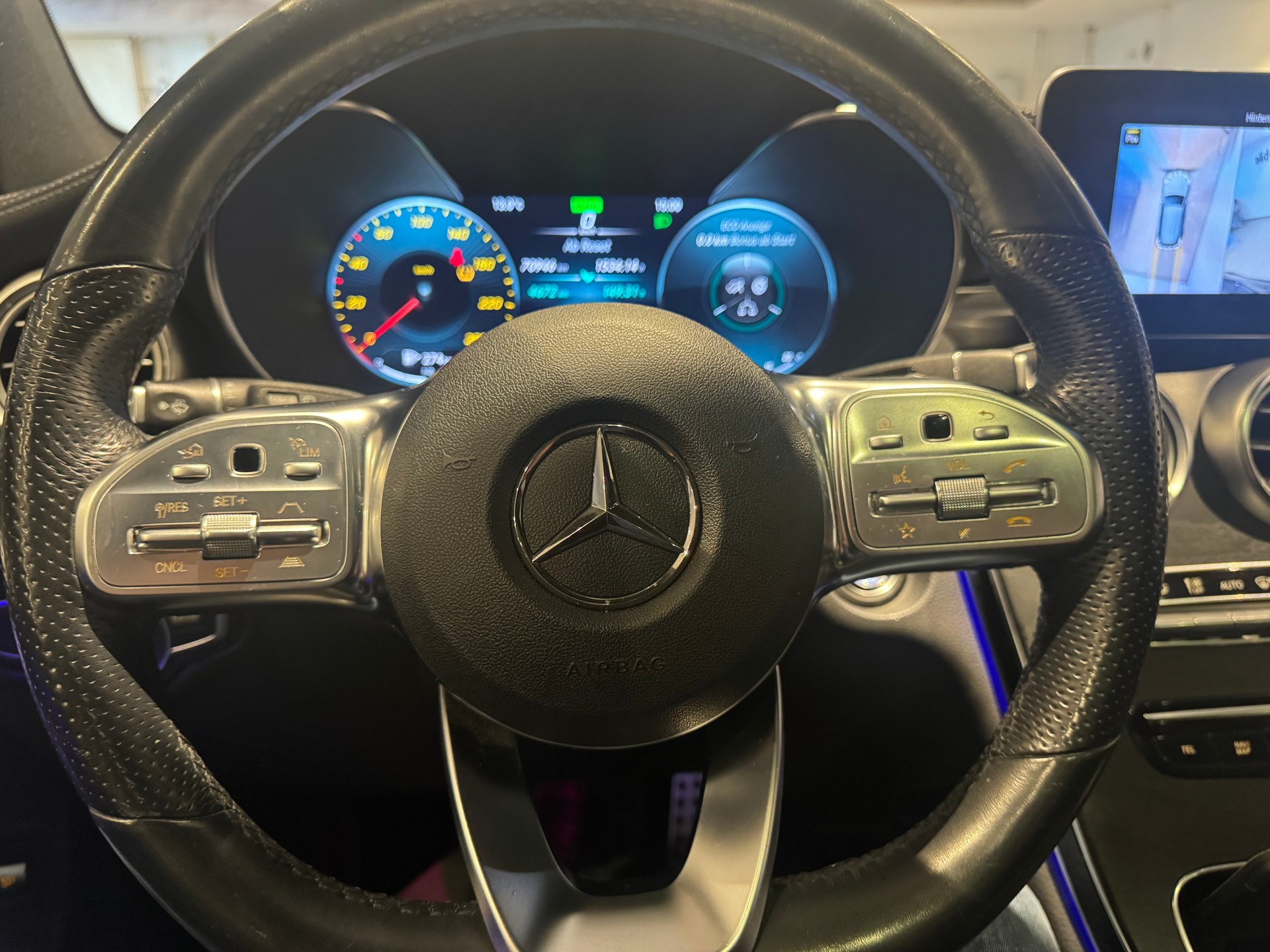 MERCEDES-BENZ GLC 300 AMG Line 4m - 19