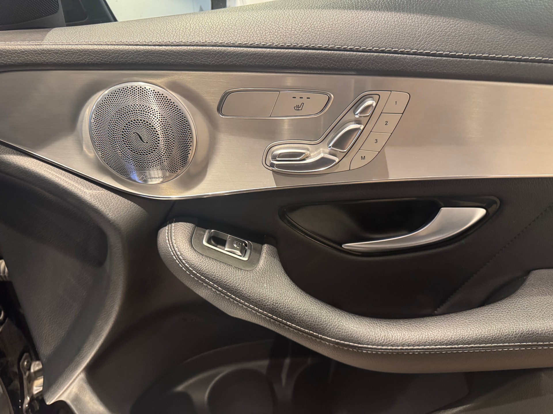 MERCEDES-BENZ GLC 300 AMG Line 4m - 11