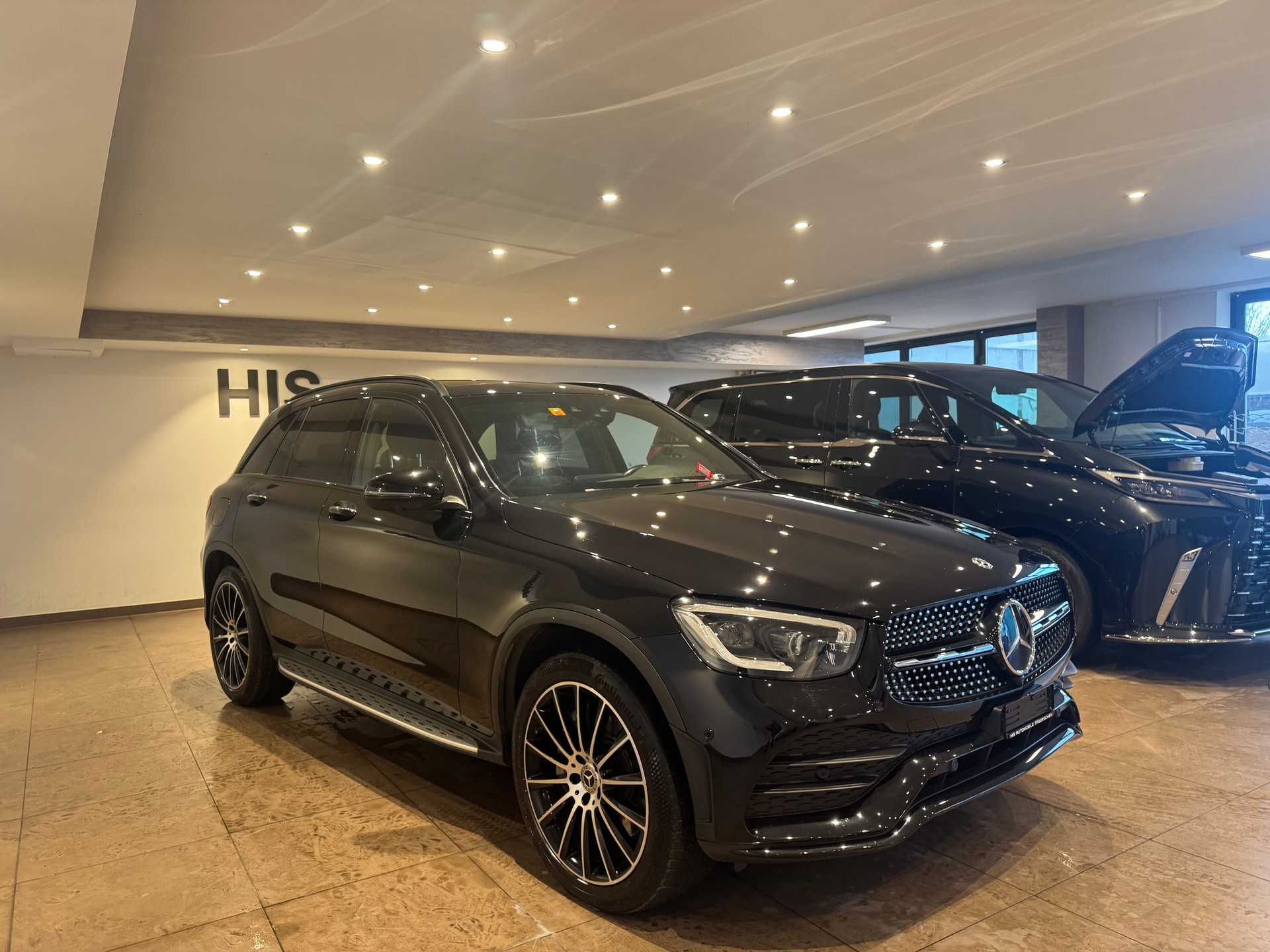 MERCEDES-BENZ GLC 300 AMG Line 4m - 5