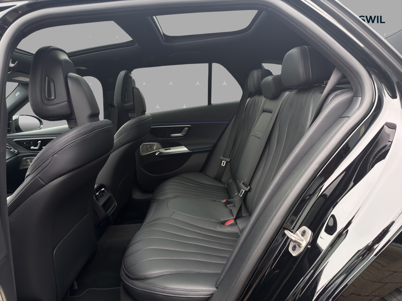 MERCEDES-BENZ E 200 T 4Matic 9G-Tronic - 12