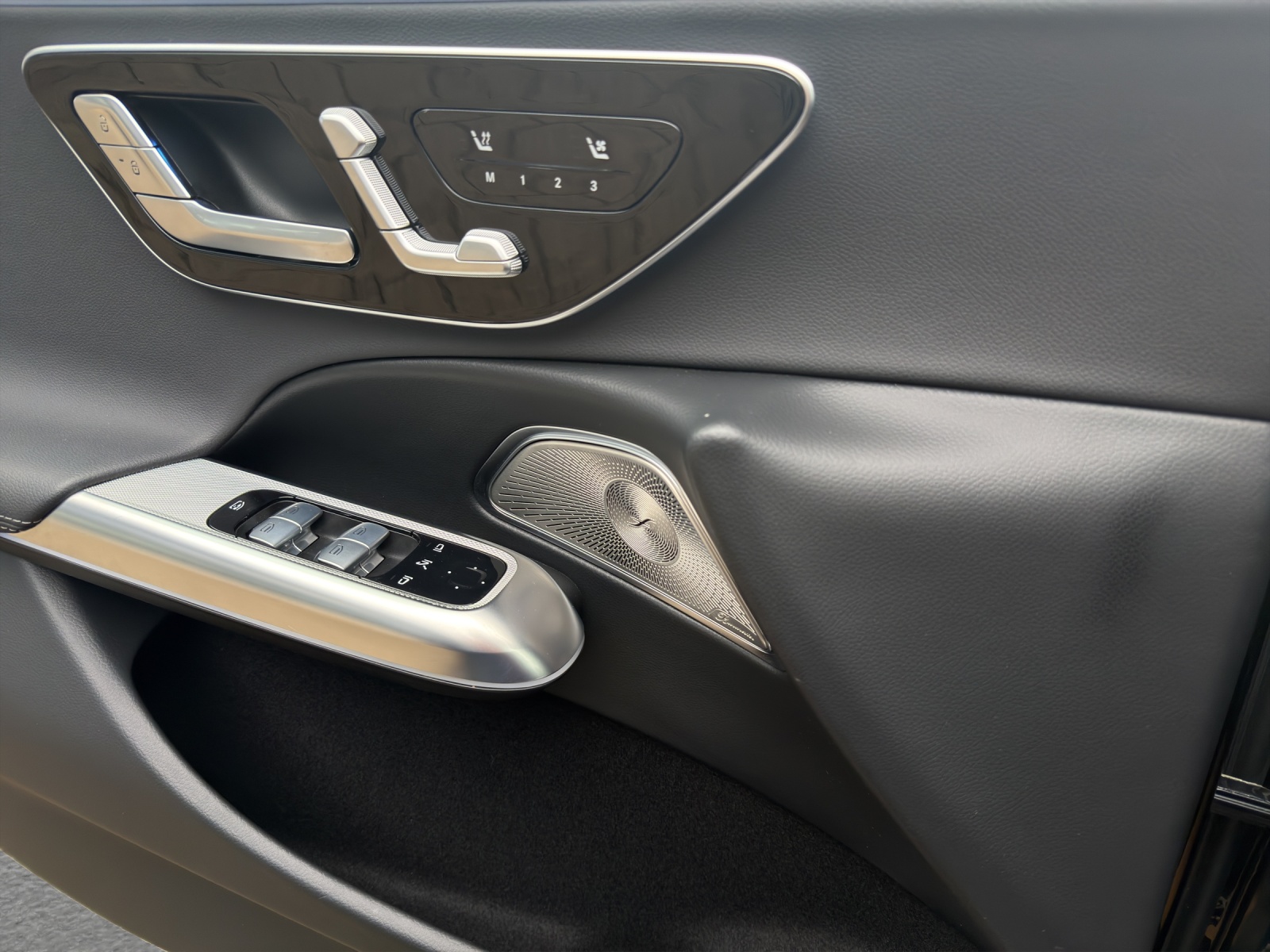 MERCEDES-BENZ E 200 T 4Matic 9G-Tronic - 11