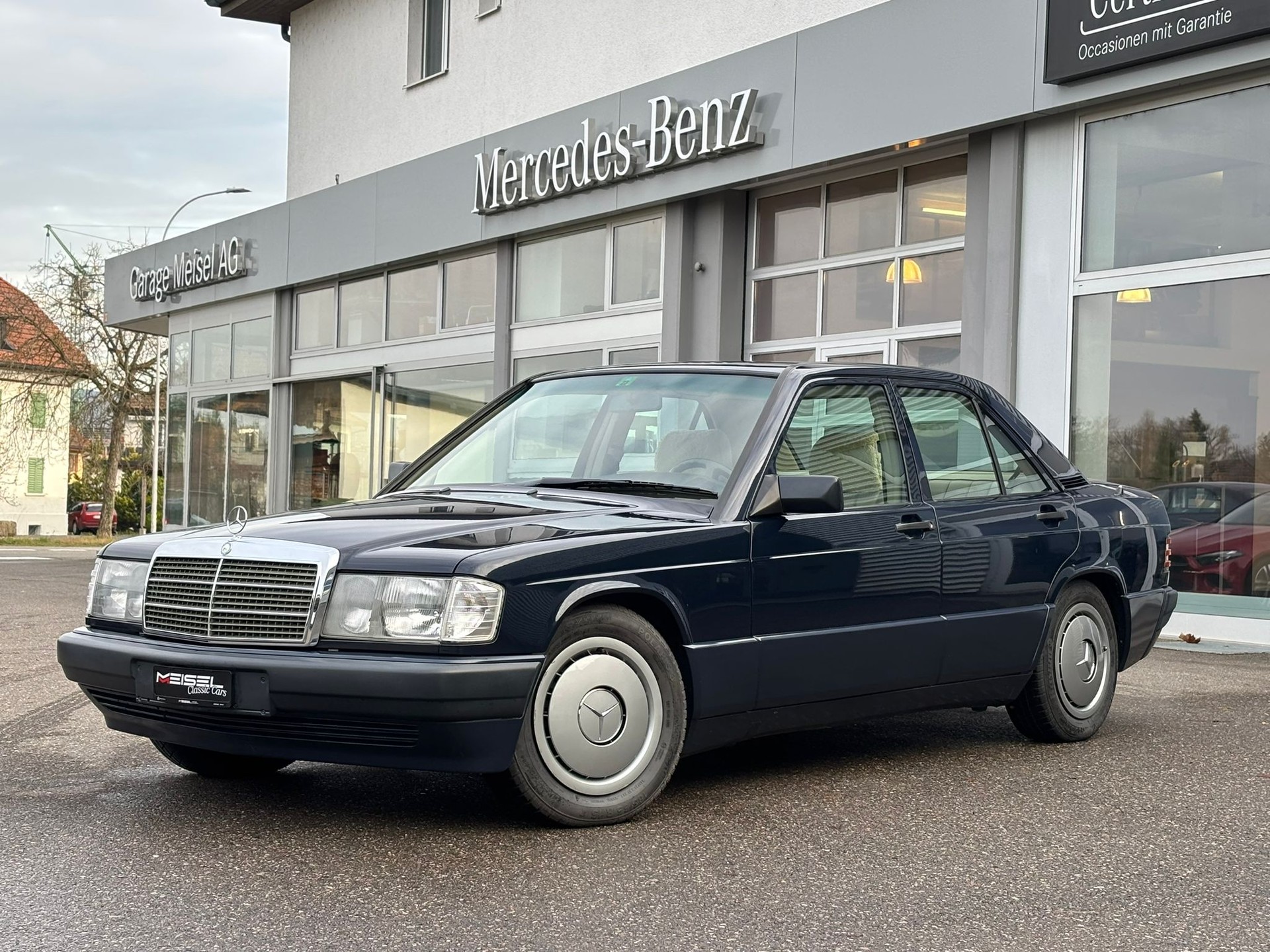 MERCEDES-BENZ 190 E 1.8
