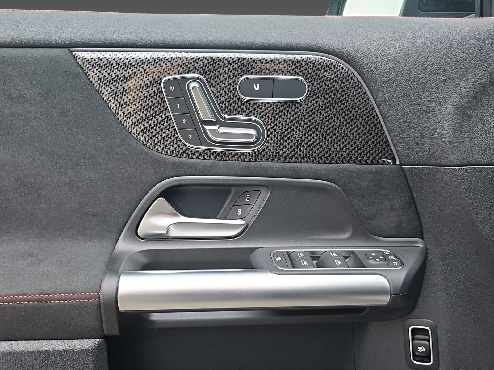 MERCEDES-BENZ GLA 250 4Matic Swiss Star - 14