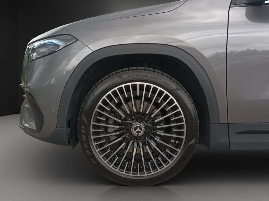 MERCEDES-BENZ EQA 350 AMG Line 4Matic - 6