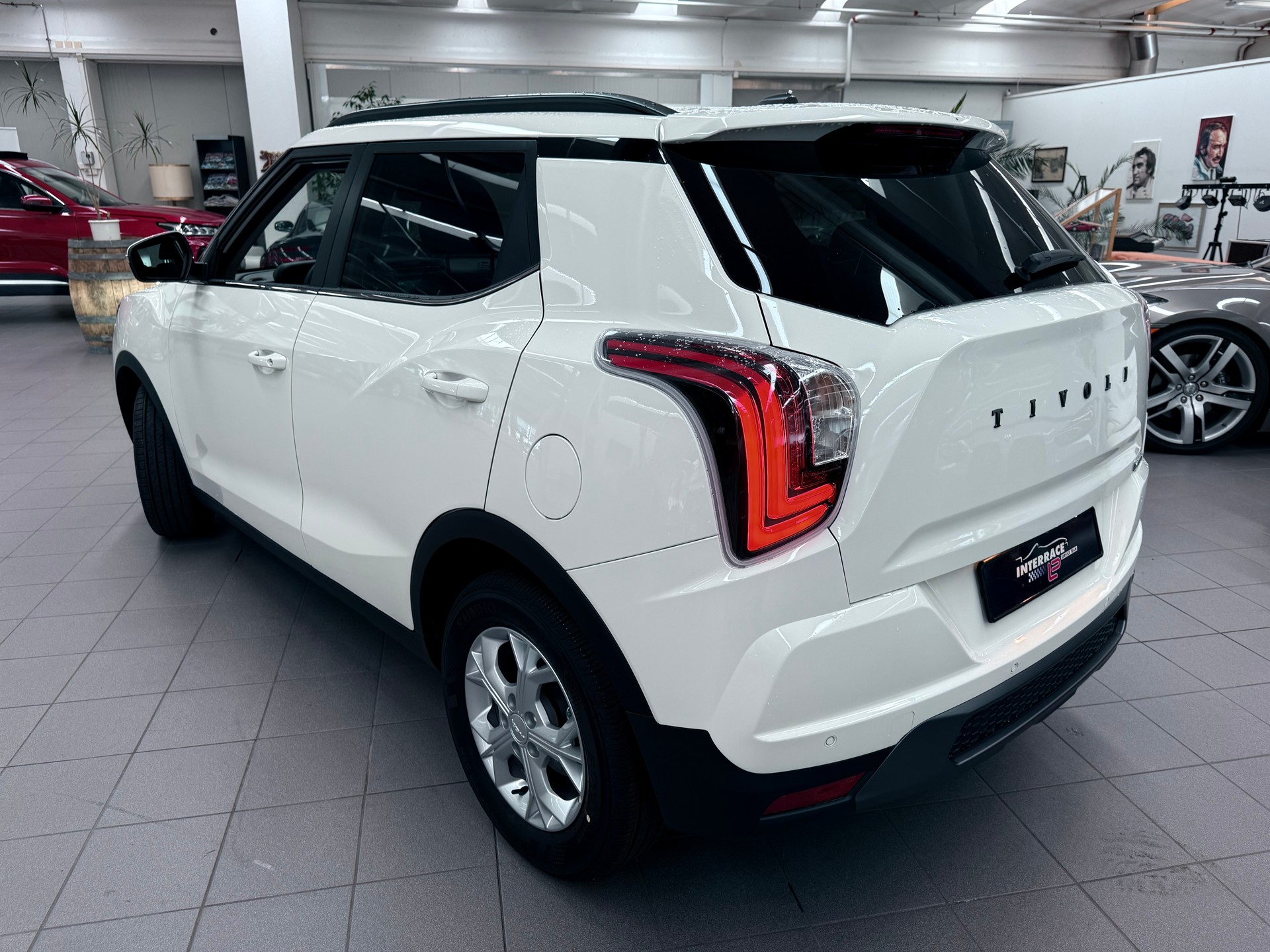 KGM-SsangYong Tivoli 1.5 T GDI Bronze - 4
