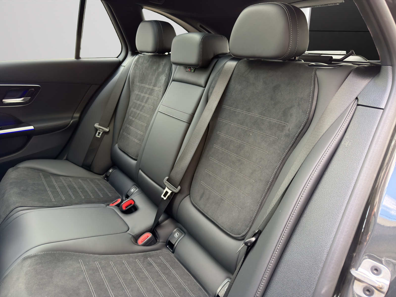MERCEDES-BENZ C 300 de T EQ Hybrid 4Matic - 12