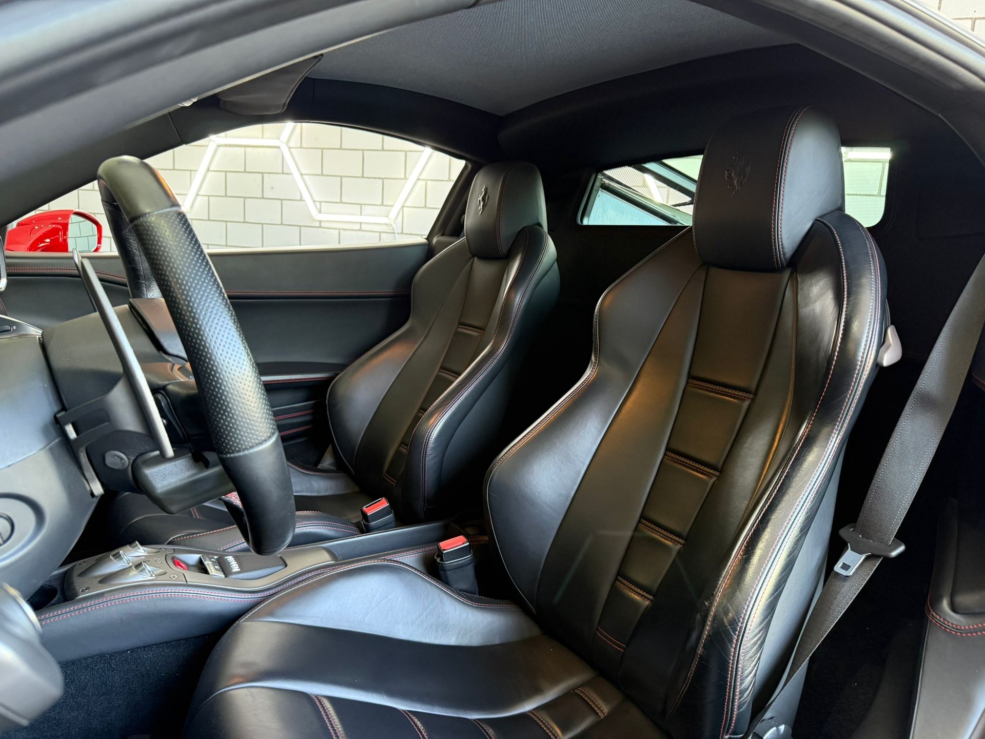 FERRARI 458 Italia 4.5 V8 - 12
